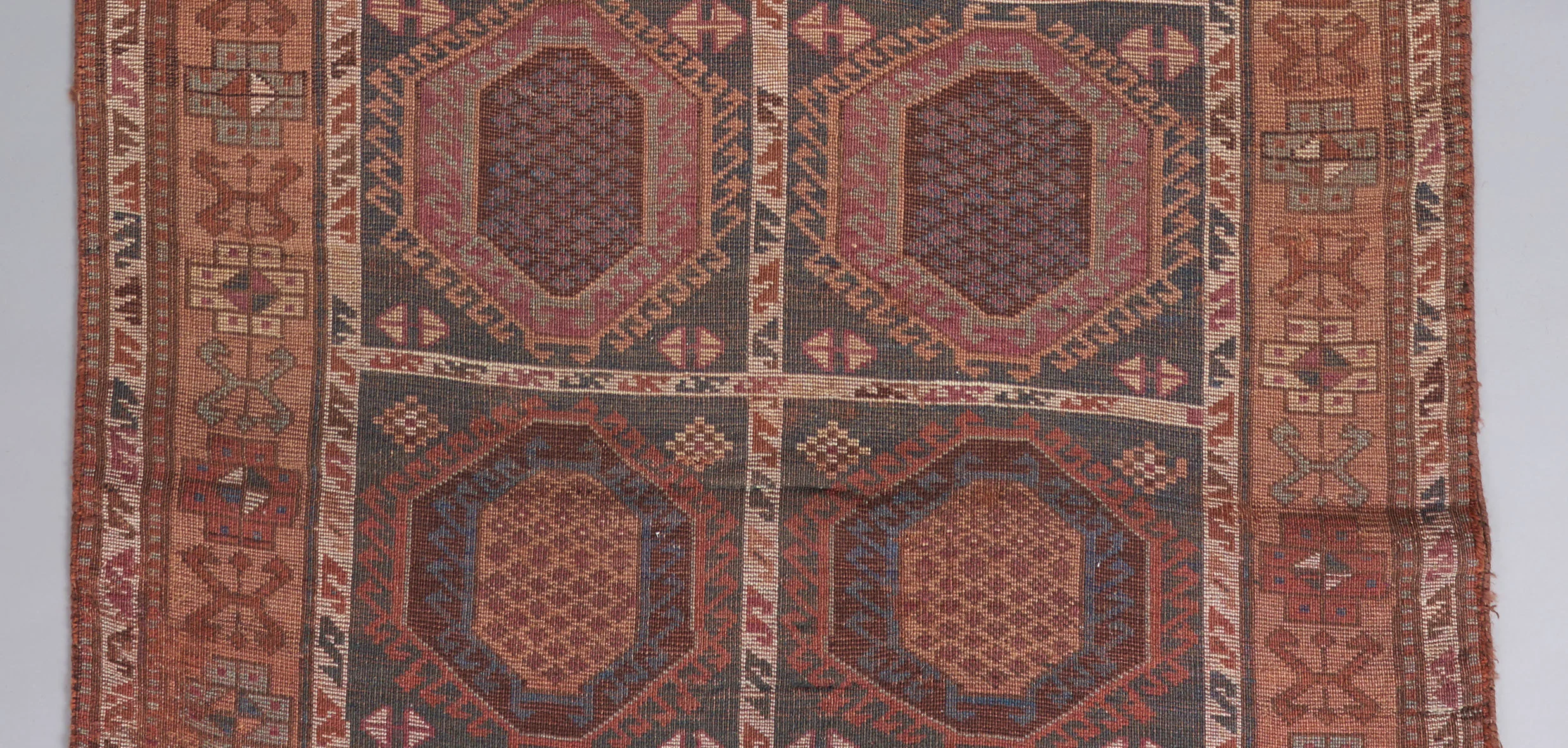 east anatolian 1574 9' x 3'10%22.jpg