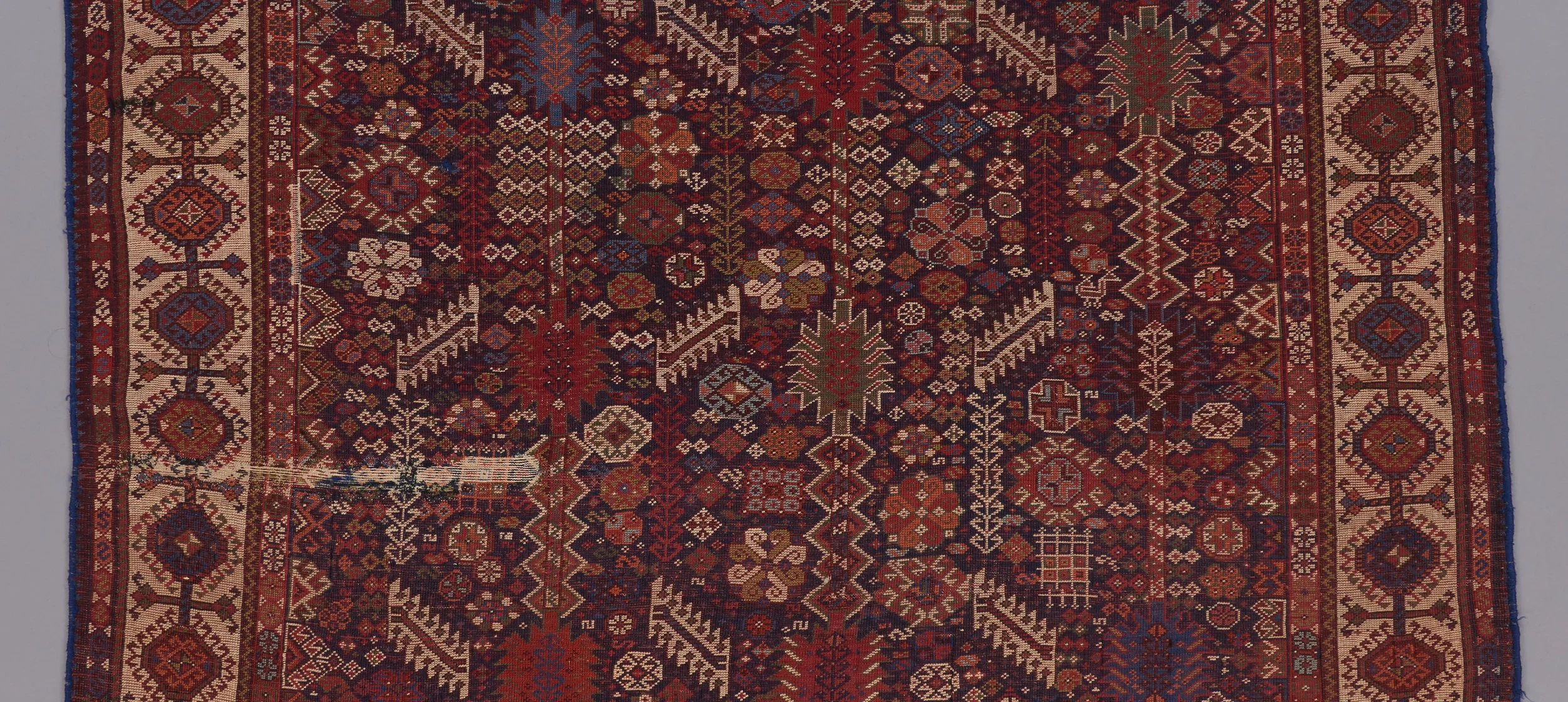 Qashqai Shekarlu rug — b bolour