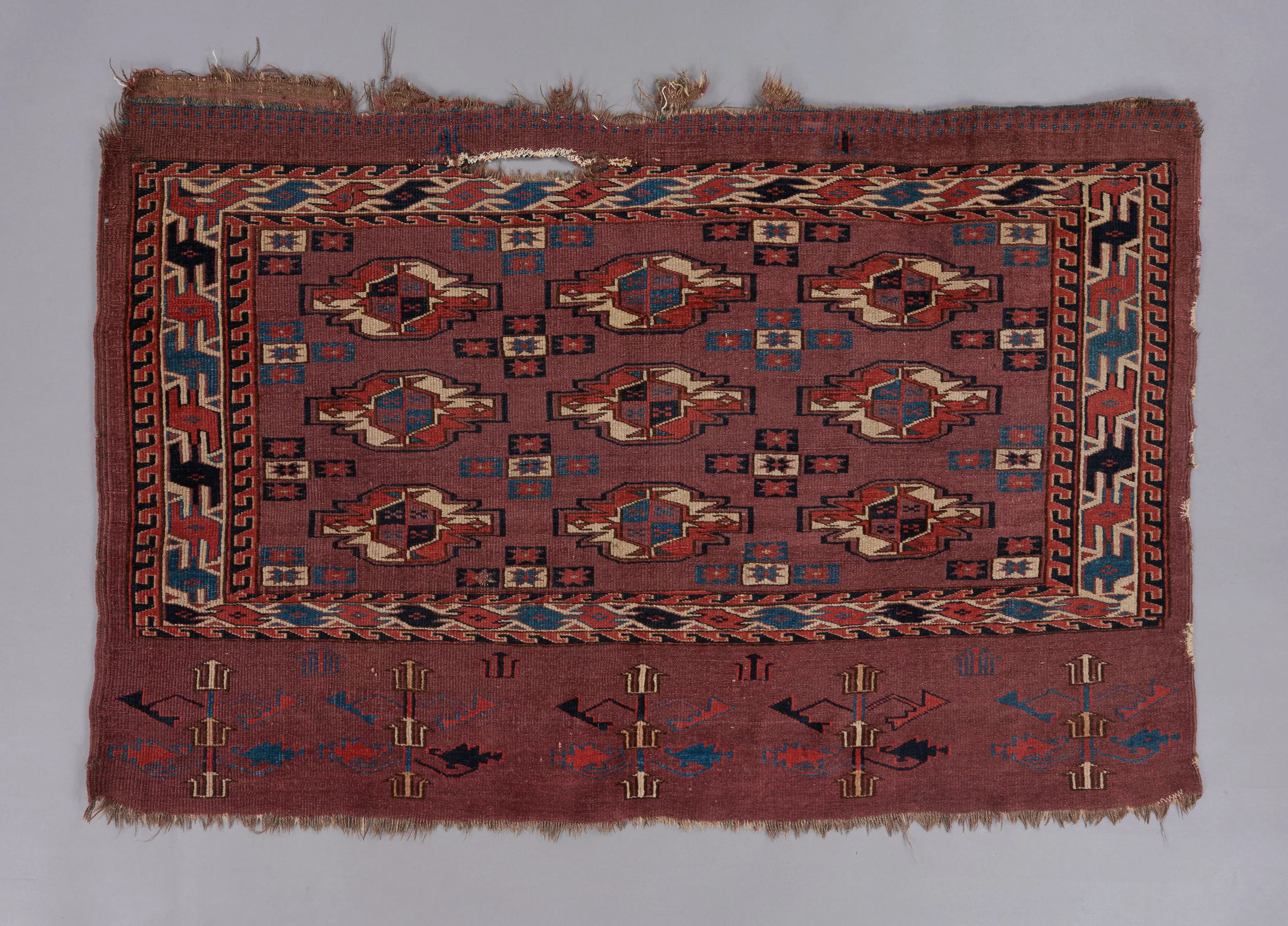 Yomut 1168 3'10%22 x 2'7%22 1.jpg