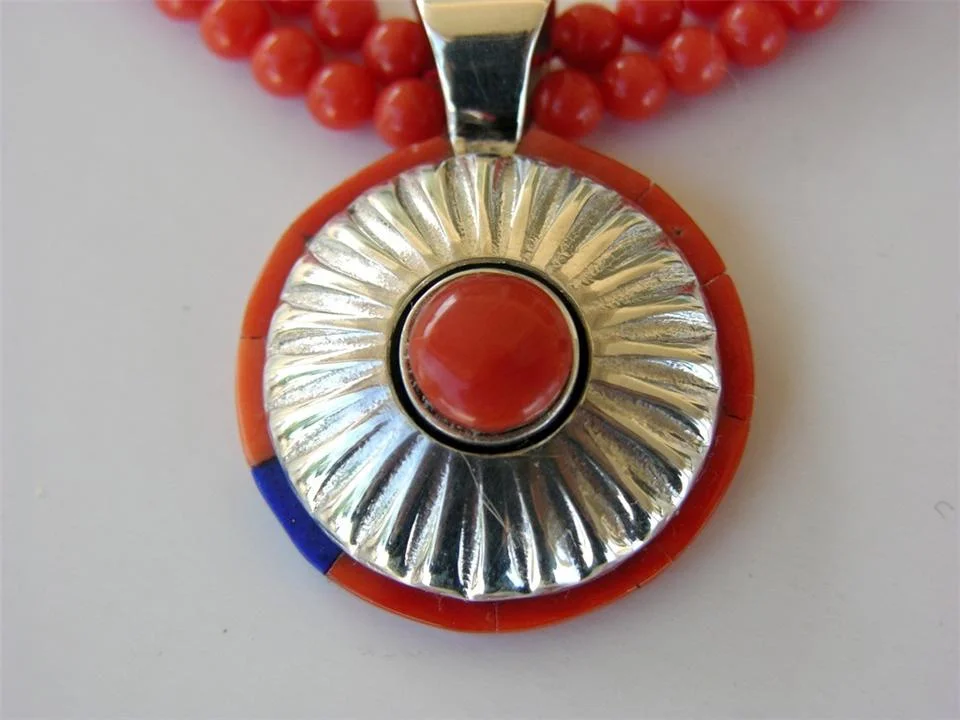 Coral necklace with Silver Embossed pendent, detail