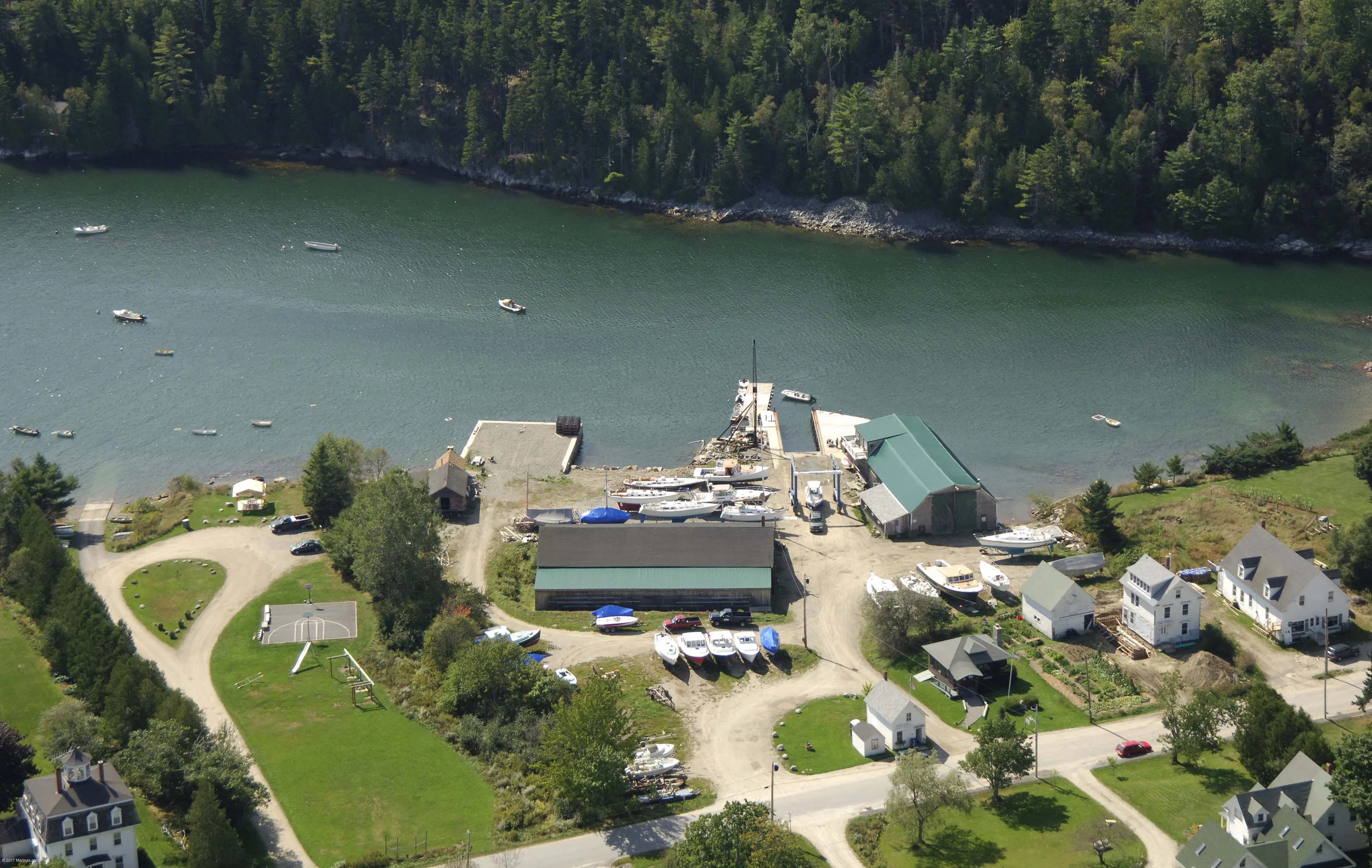 ber's Cove Boatyards