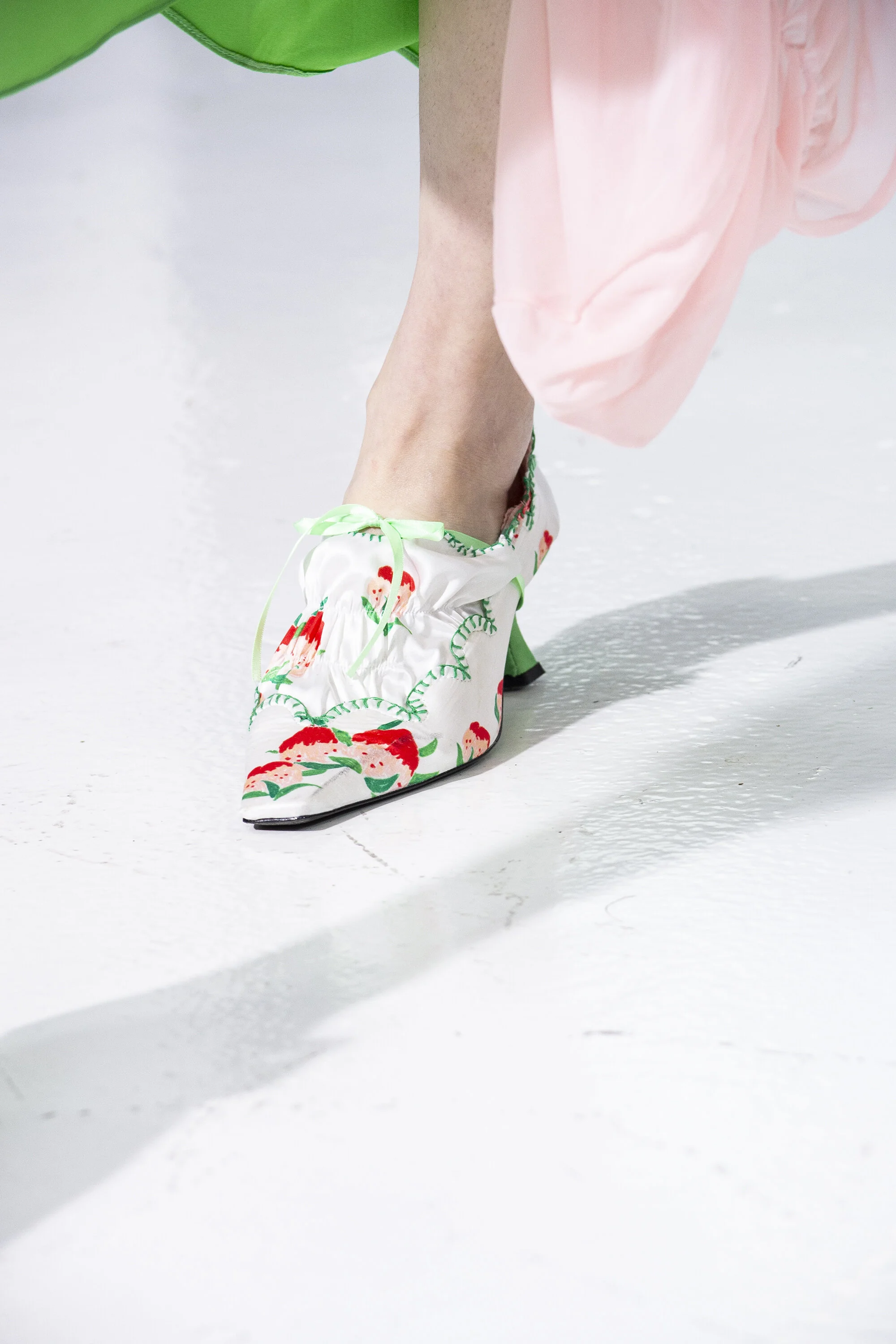 YUHAN WANGSS20_002SMALL.jpg