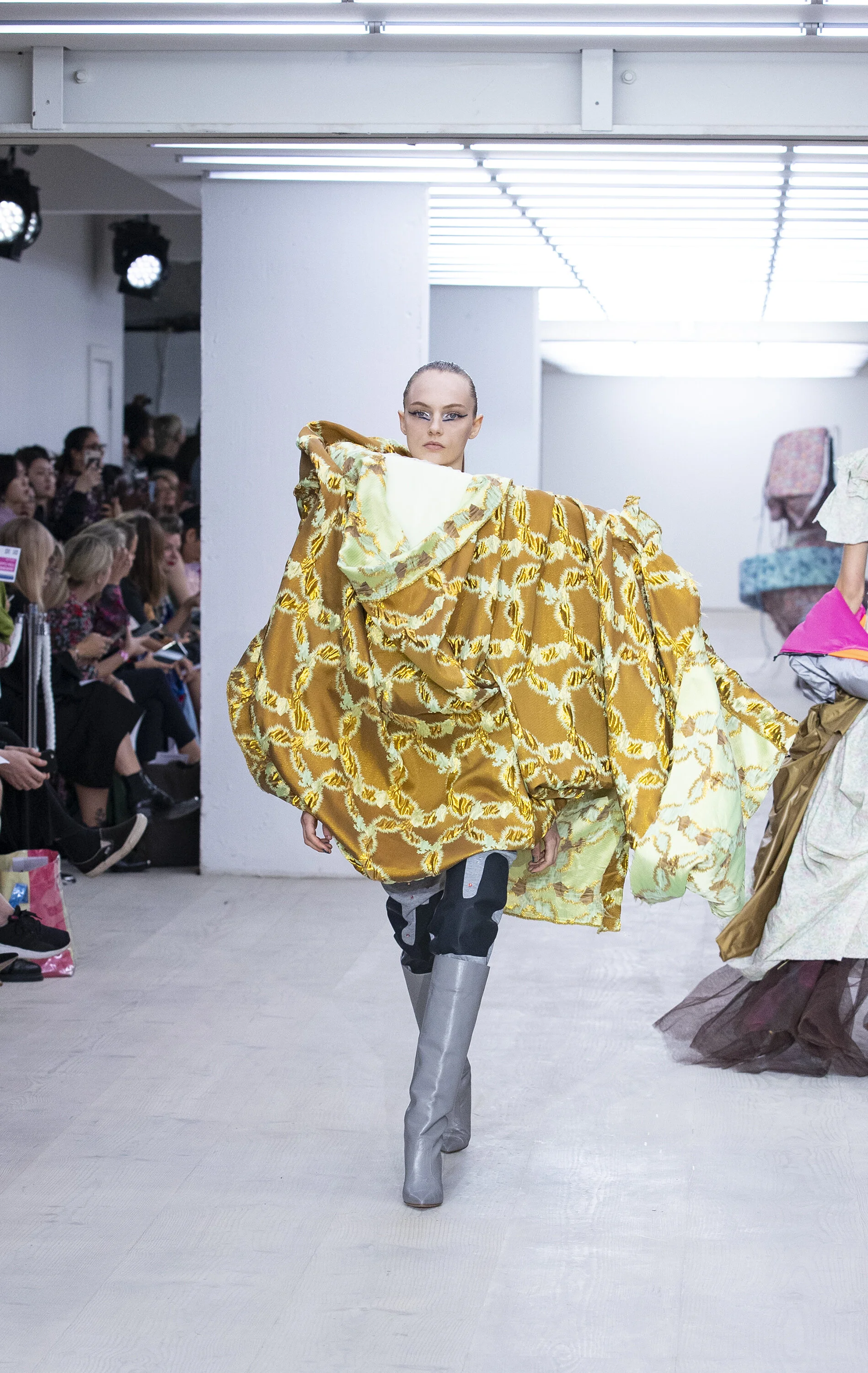MATTY_BOVAN_LFW_SS20_014SMALL.jpg