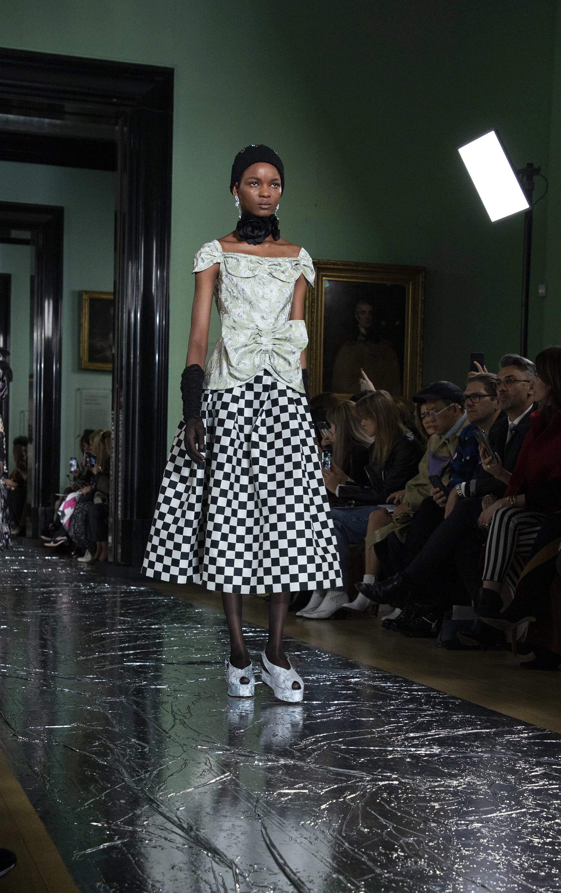 ERDEM_AW20_LFW_C_008SMALL.jpg