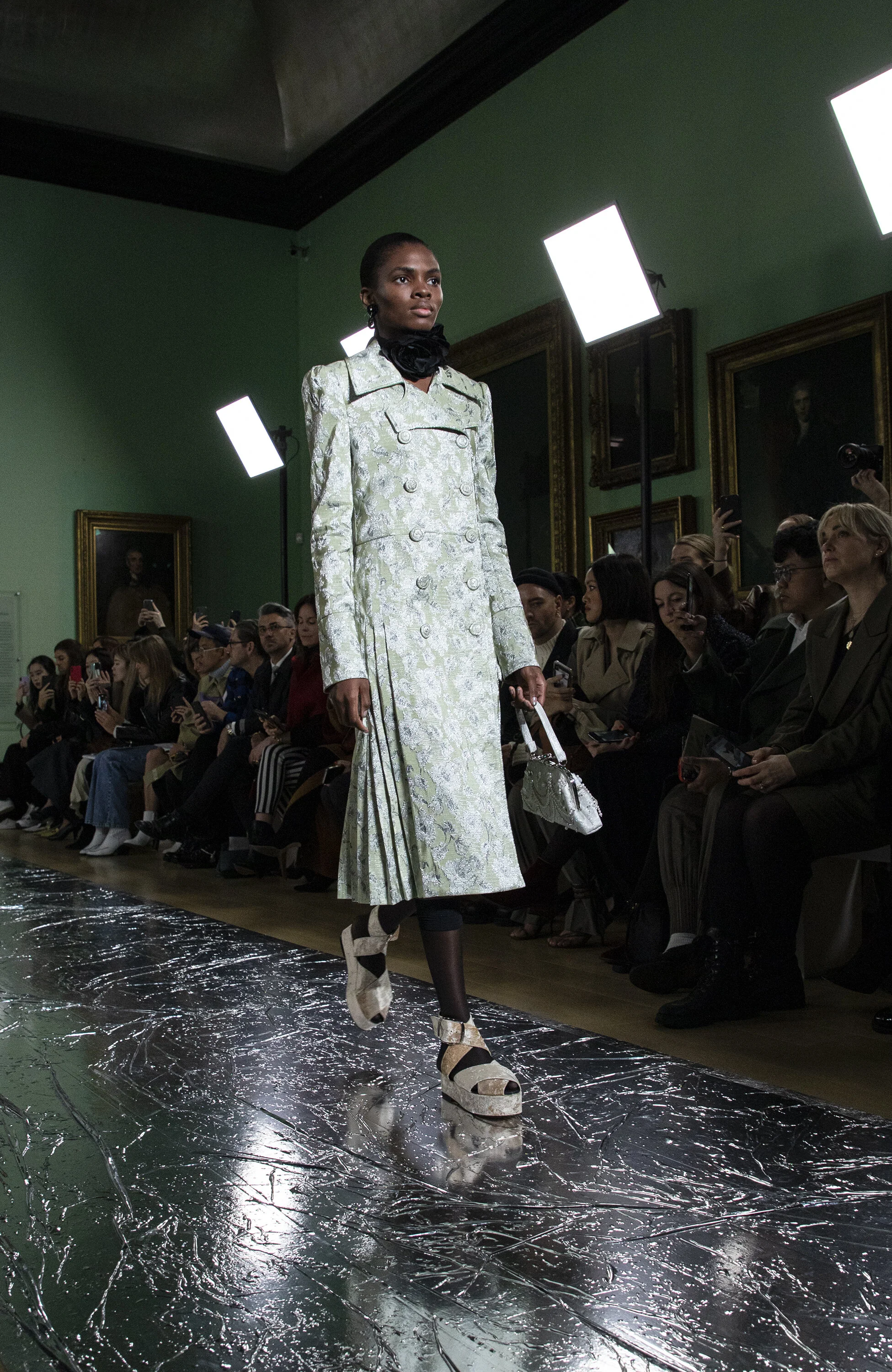 ERDEM_AW20_LFW_C_0010_SMALL.jpg