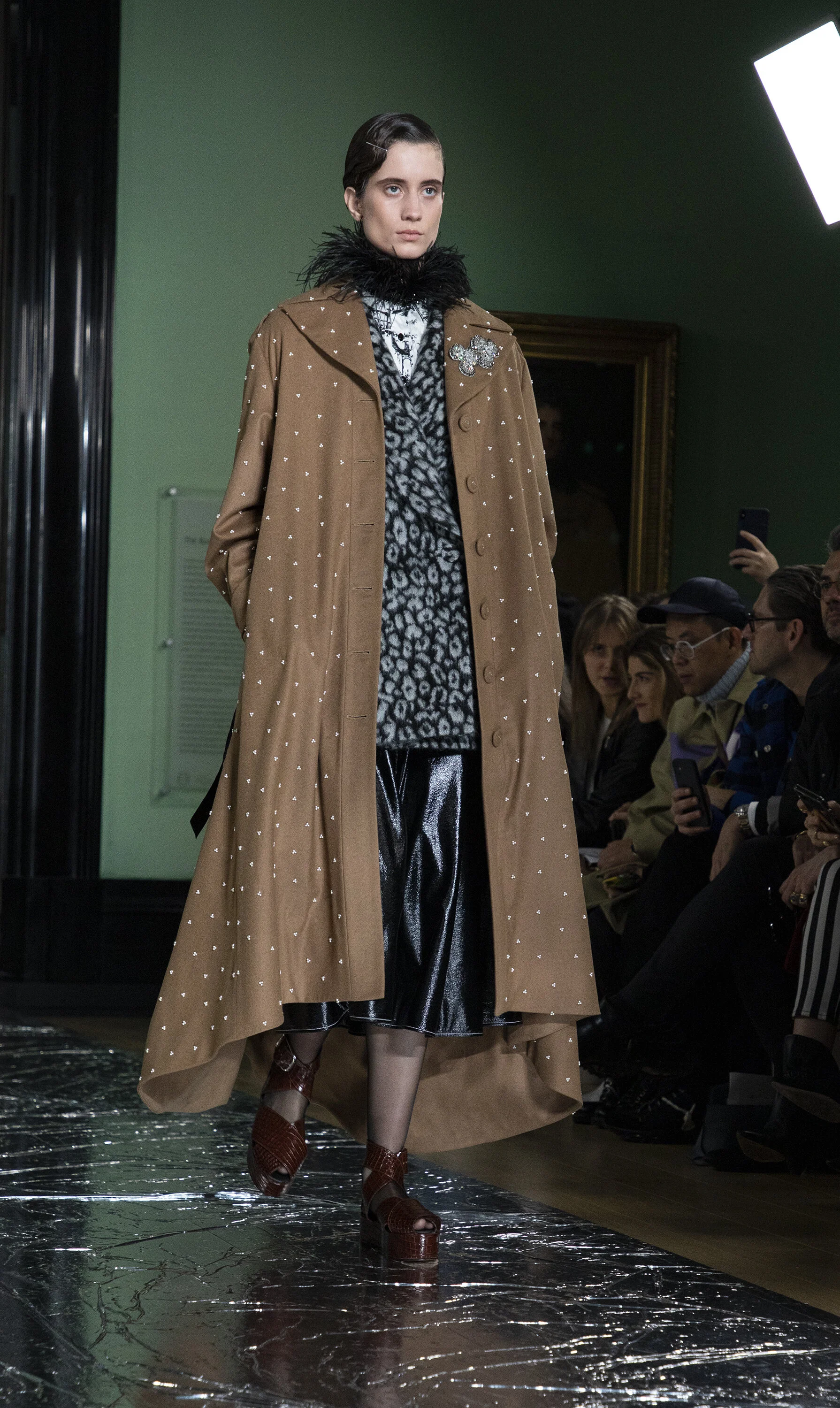 ERDEM_AW20_LFW_C_015_SMALL.jpg