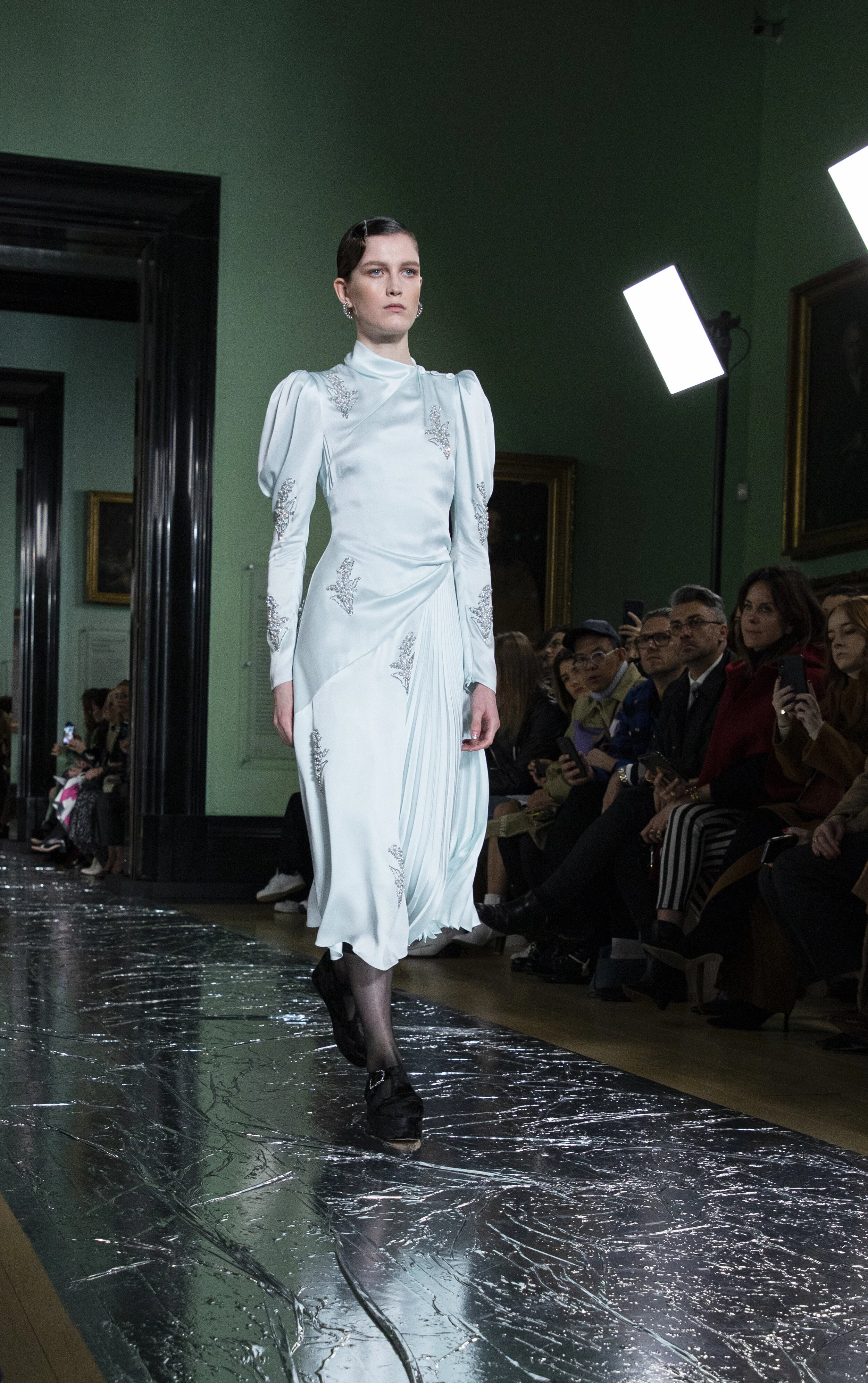 ERDEM_AW20_LFW_C_021.jpg
