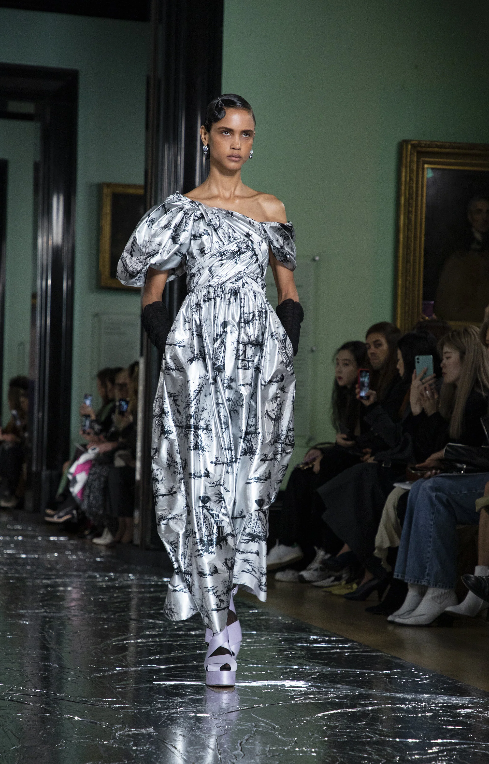 ERDEM_AW20_LFW_C_029_SMALL.jpg