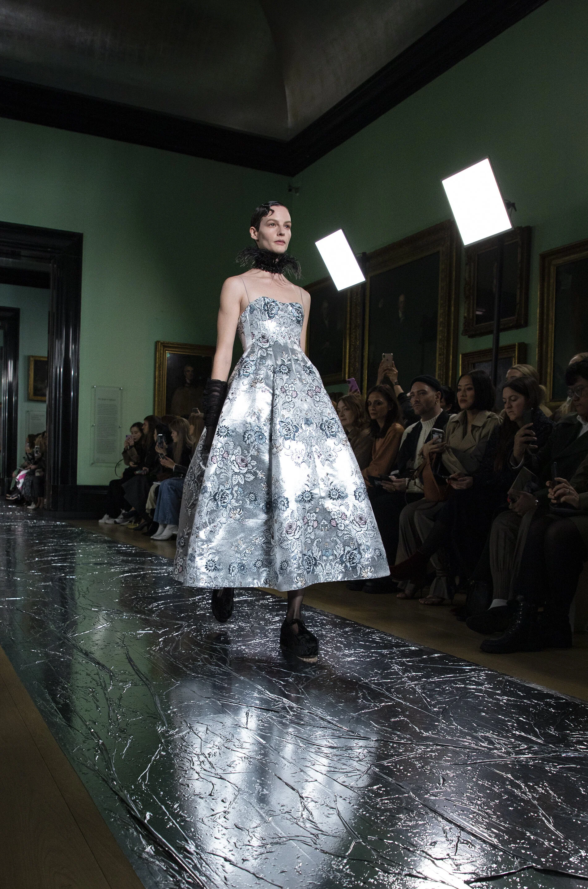 ERDEM_AW20_LFW_C_043_SMALL.jpg