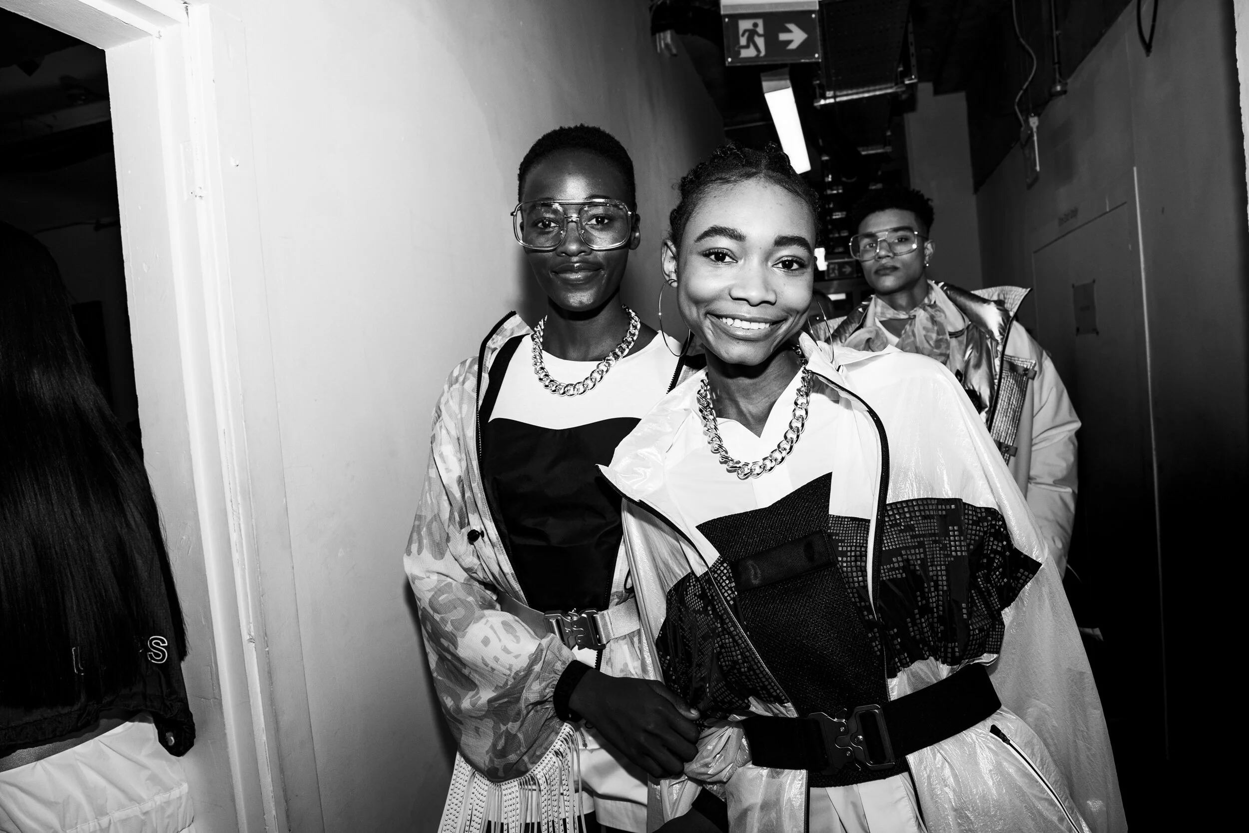 BOSIDENG_AW20_LFW_BTS_00BNW1S.jpg