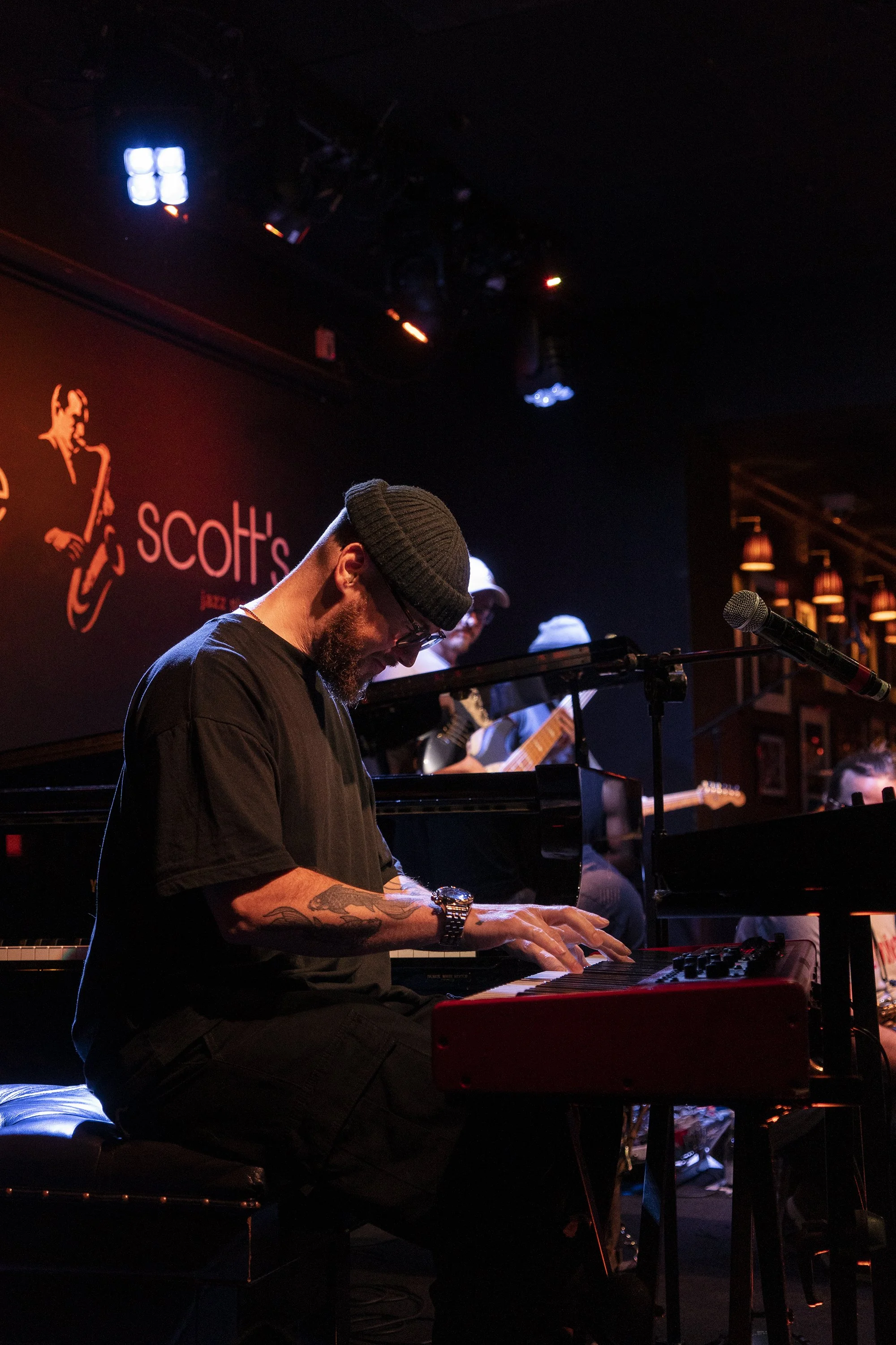 21_12_2022_RONNIE_SCOTTS_OLI_HOWE_10011m.jpg