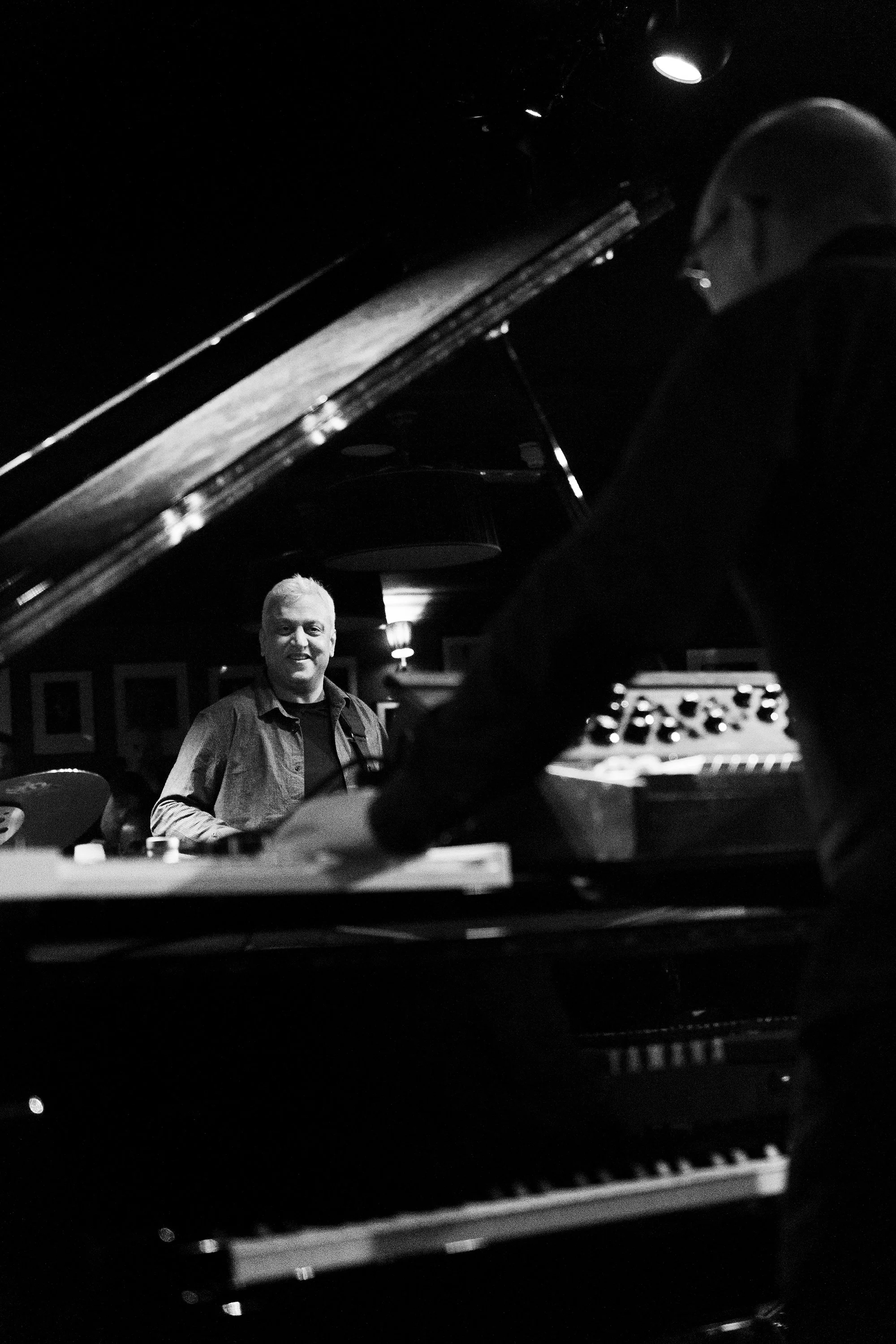 RONNIE_SCOTTS_SHRI_SRIRAM_QUARTET_18_04_23_0016M.jpg