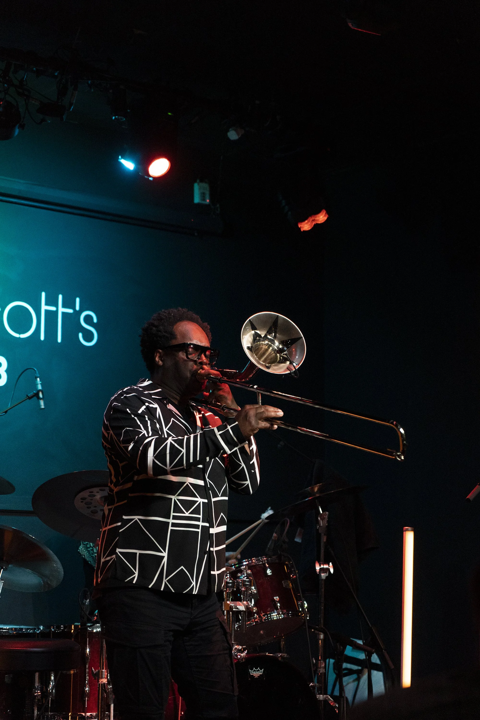 RONNIE_SCOTTS_SHRI_SRIRAM_QUARTET_18_04_23_0018M.jpg