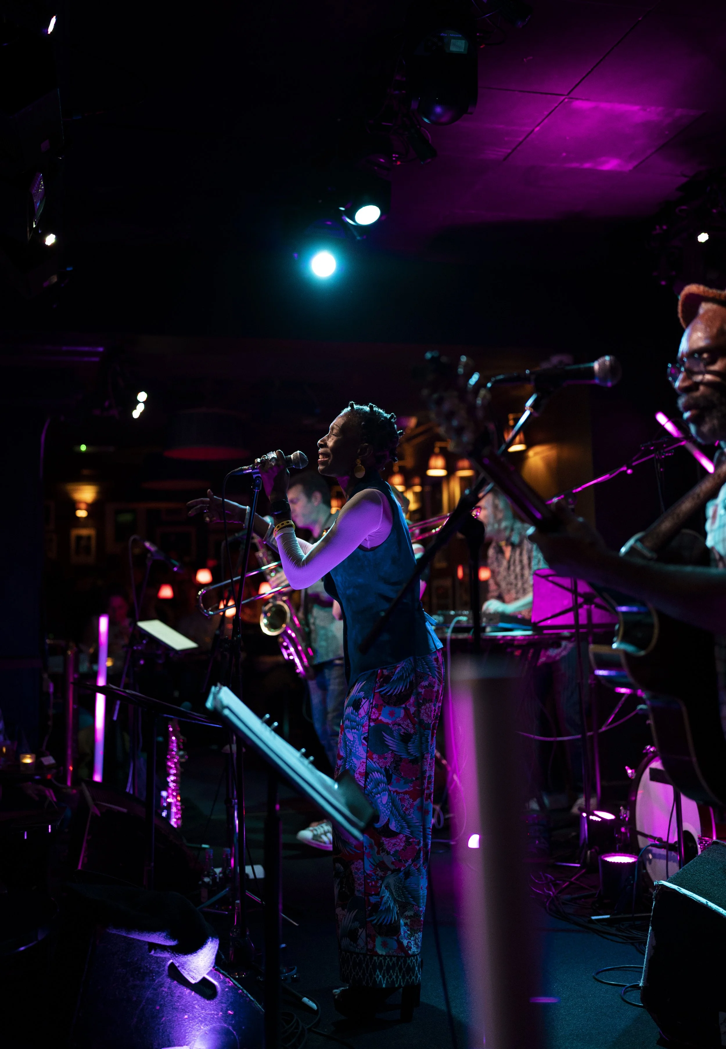 28_10_2022_RONNIE_SCOTTS_BROOKLYN_FUNK_ESSENTIALS_008.jpg
