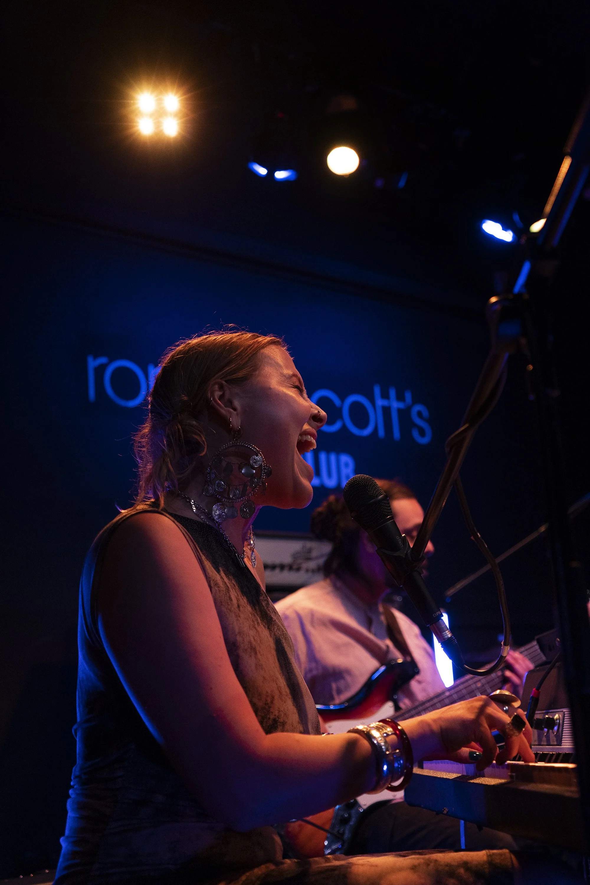 RONNIE_SCOTTS_04_05_23_ALLYSHA_JOY_002M.jpg