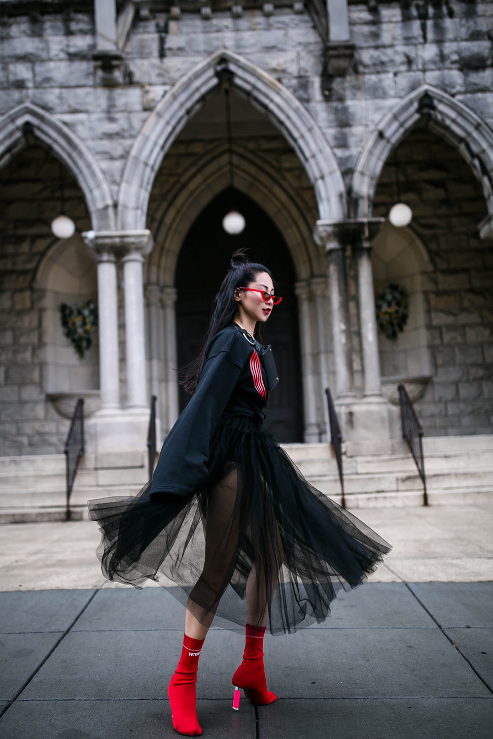 Gothic-chic-y-project-vetements-4.jpg
