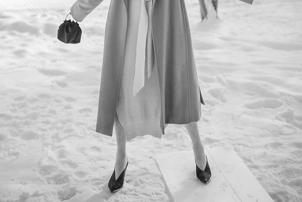 neutural-layering-Gucci-white-tights-3.jpg