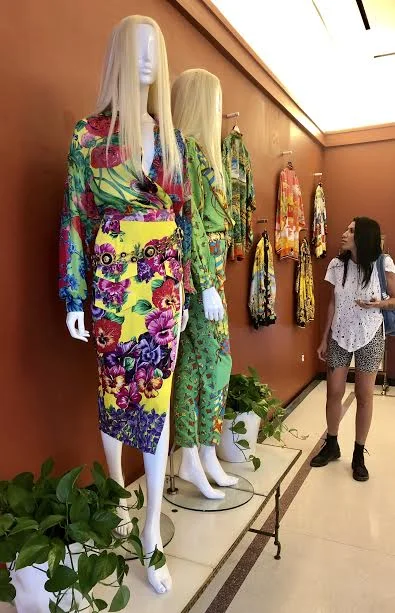 versace1.jpg