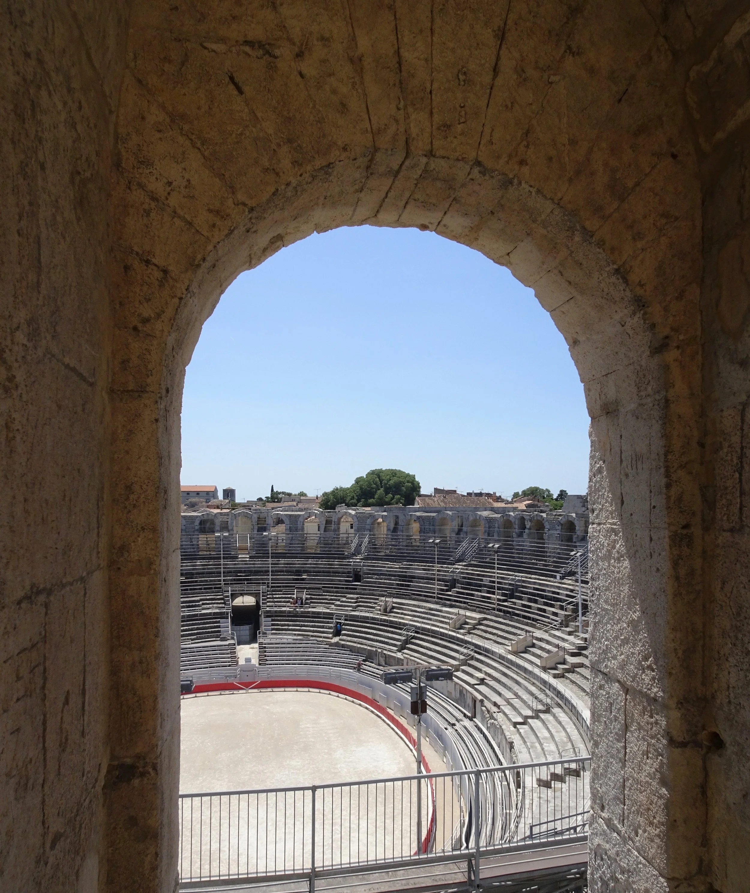 Arles, ready to rock and roll