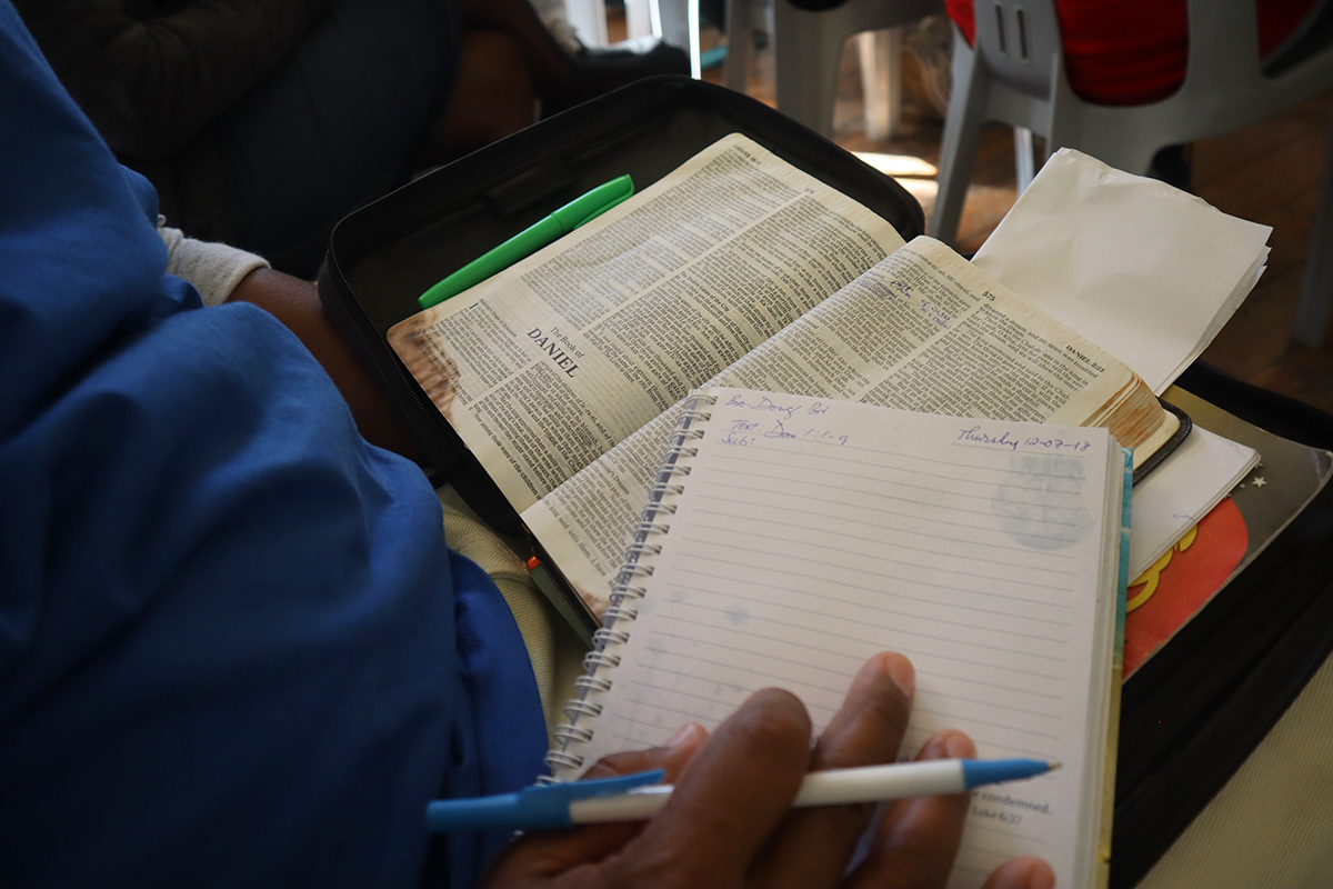 Bible-notebook2.jpg