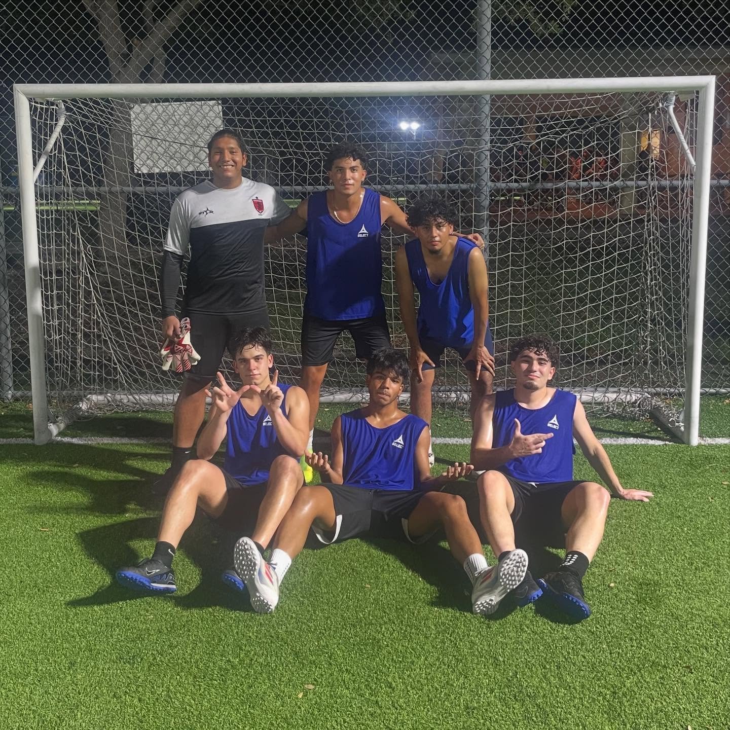 𝟓𝐯𝟓 𝐓𝐨𝐮𝐫𝐧𝐞𝐲 𝐂𝐡𝐚𝐦𝐩𝐬 𝐨𝐟 𝐋𝐚𝐬𝐭 𝐍𝐢𝐠𝐡𝐭!🔥

#collegedreamers #path2college #soccerislife #collegesoccer #dreams #goals #futbol #heart #soccer #passion #resilience #determination #motivation #discipline #wemakeithappen #trustthepro
