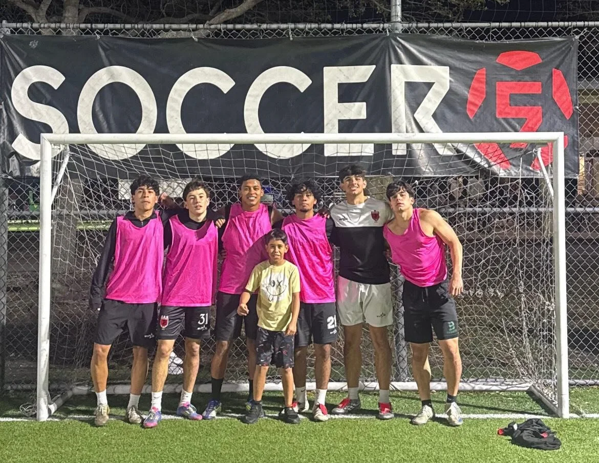 𝐋𝐚𝐬𝐭 𝐧𝐢𝐠𝐡𝐭 𝟔𝐯𝟔 𝐂𝐡𝐚𝐦𝐩𝐢𝐨𝐧𝐬.🥶

#collegedreamers #path2college #path2pro #Ballislife #BuiltForThis