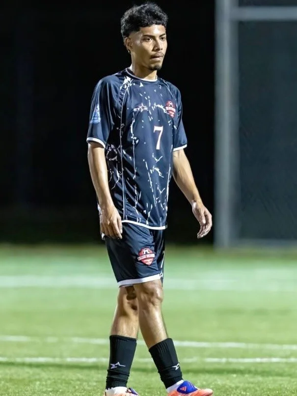 🚨𝑬-𝑩𝑬𝑹! 𝑬-𝑩𝑬𝑹!🚨

𝐏𝐫𝐞𝐬𝐬𝐮𝐫𝐞. 𝐌𝐨𝐯𝐞𝐦𝐞𝐧𝐭. 𝐅𝐢𝐧𝐢𝐬𝐡𝐢𝐧𝐠.

𝐁𝐫𝐚𝐜𝐞 𝐯𝐬 @greenteamffc 𝐢𝐧 𝐭𝐡𝐞 @premierfutbolleague. 
𝐃𝐢𝐟𝐟𝐞𝐫𝐞𝐧𝐭 𝐞𝐧𝐞𝐫𝐠𝐲.😤🔥

#CollegeDreamers #path2college #path2pro #MiamiAthletes #Future