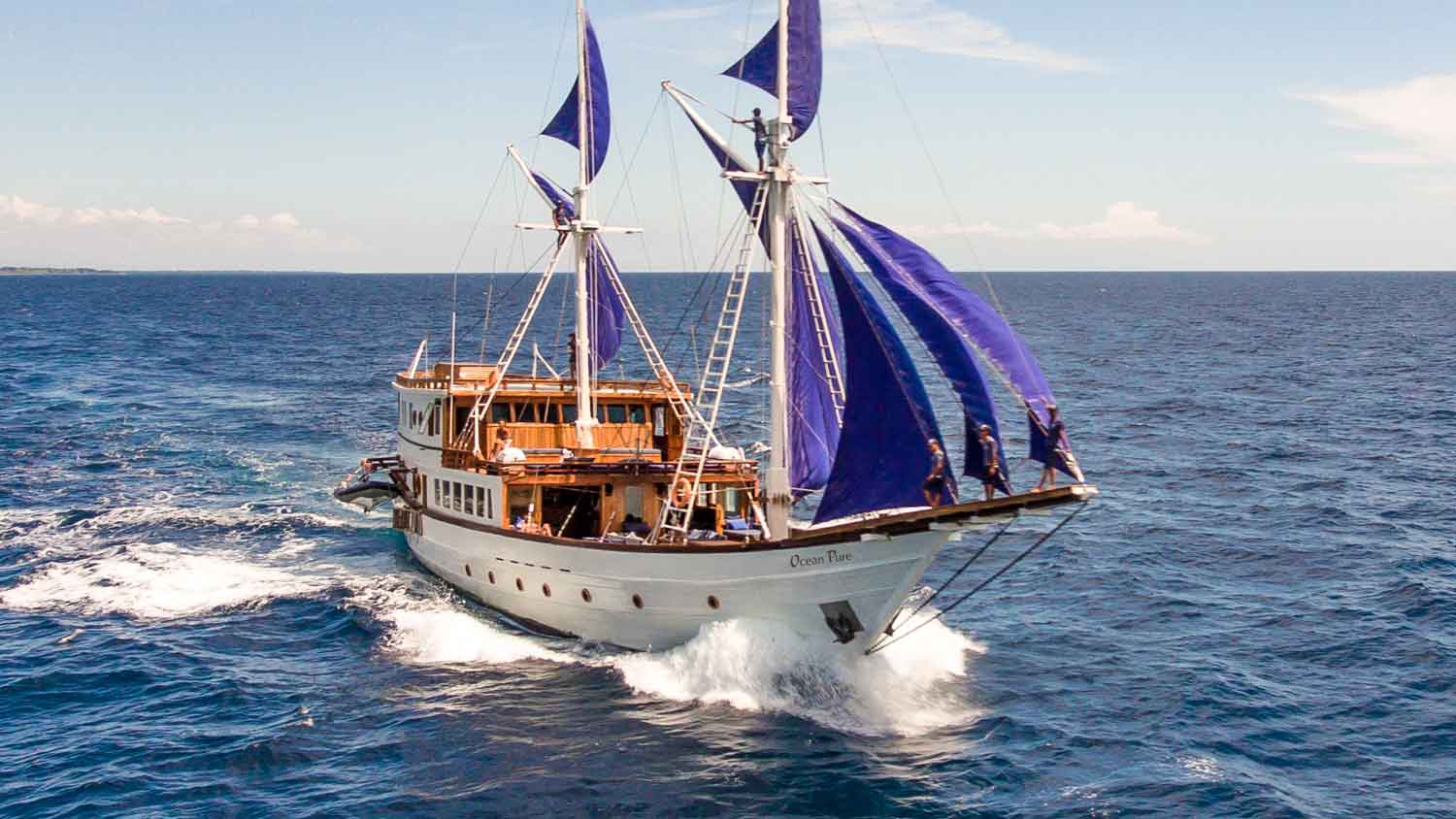 Sailing on Ocean Pure