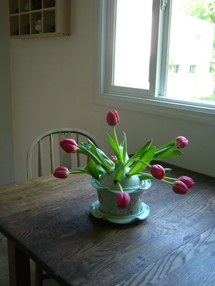 tulip table72.jpg