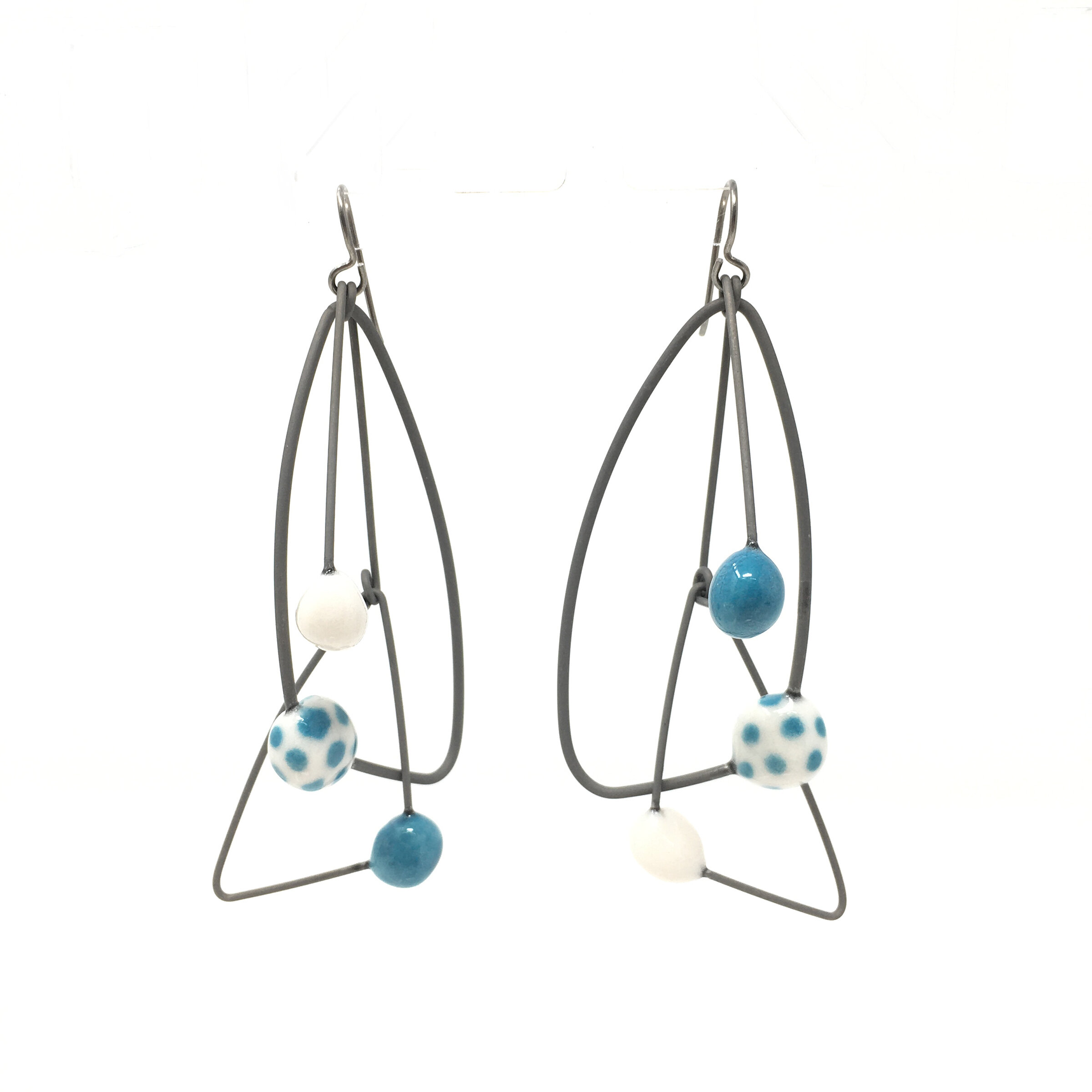 turquoise and white triangles.jpg