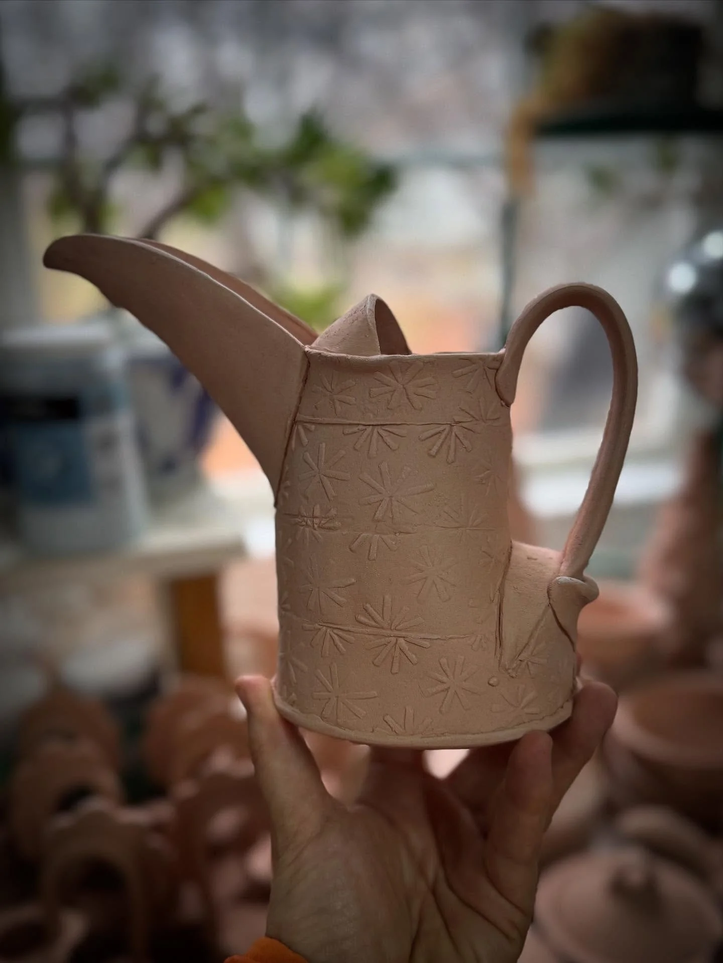 New little pouring pot based on a beautiful copper one I encountered during my travels this summer. This would be perfect for milk or syrup. I just drenched it in slip and it&rsquo;s in a kiln to sinter the slip onto the pot. Hoping when it&rsquo;s c