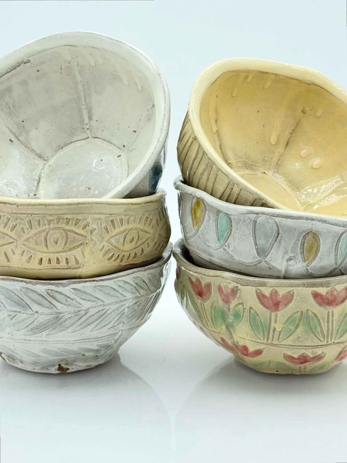 Just some small dessert/yogurt/salsa bowls that I&rsquo;ve been excited about so much that I made a template for them. Check out the pottery patterns on my website to learn more. These are one of the three bowls templates from the &ldquo;darted bowls