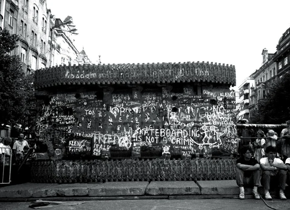 "Wańka wstańka" Czechy, Praga, 1990 fot. Anna Beata Bohdziewicz