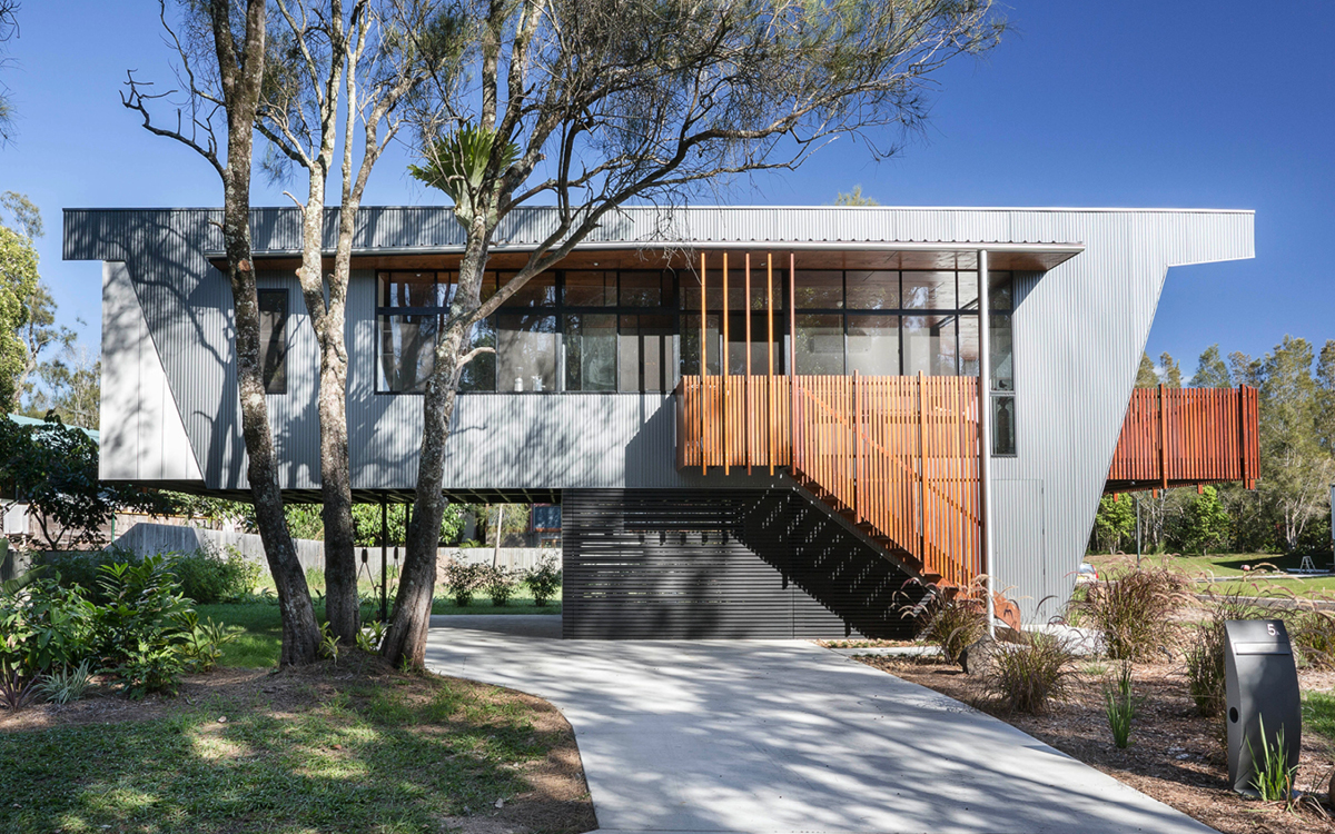 Eastern Facade Northern Rivers Beach House Byron Bay | Colorbond cladding