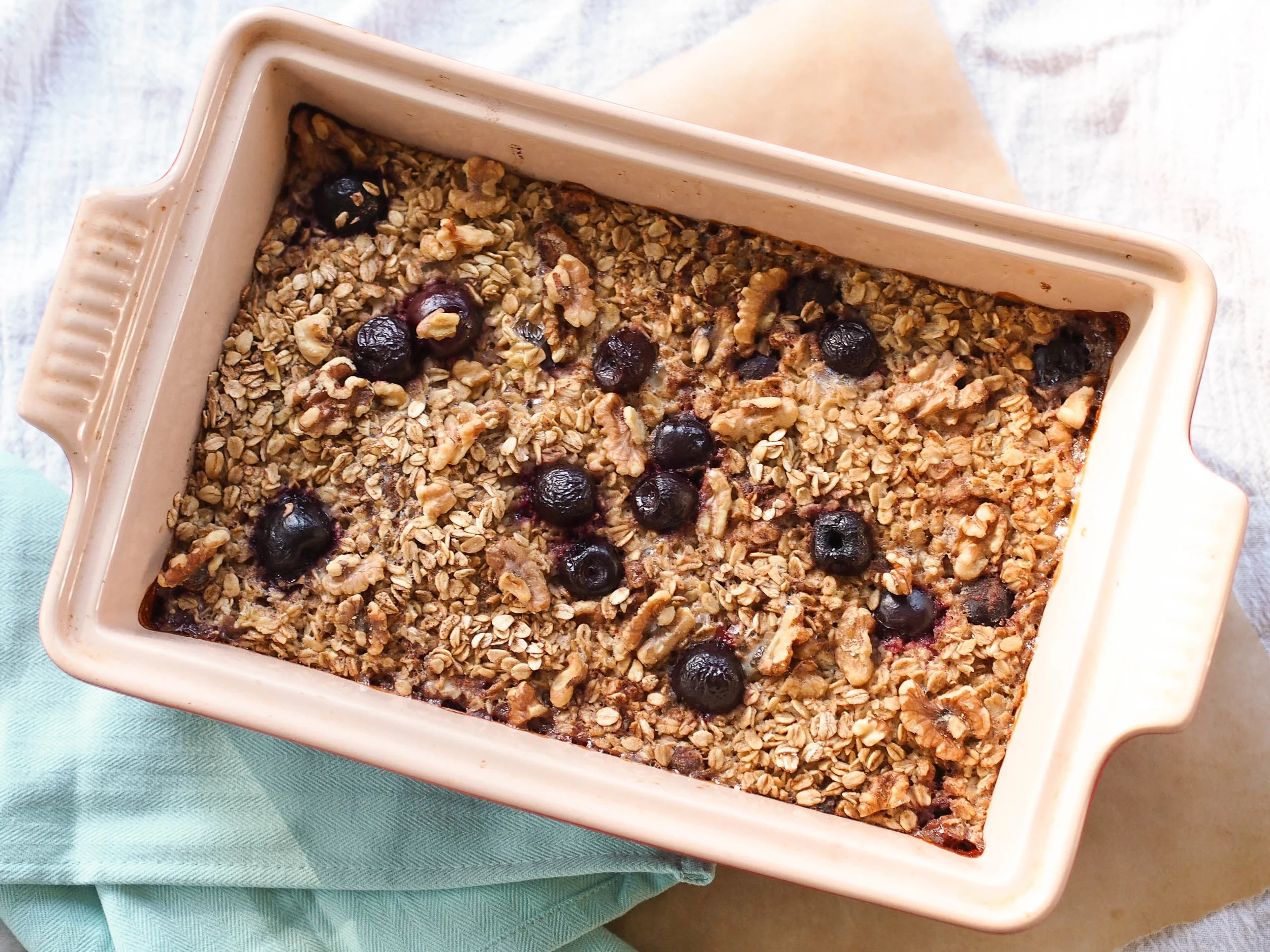 Healthy Berry Baked Oatmeal Recipe