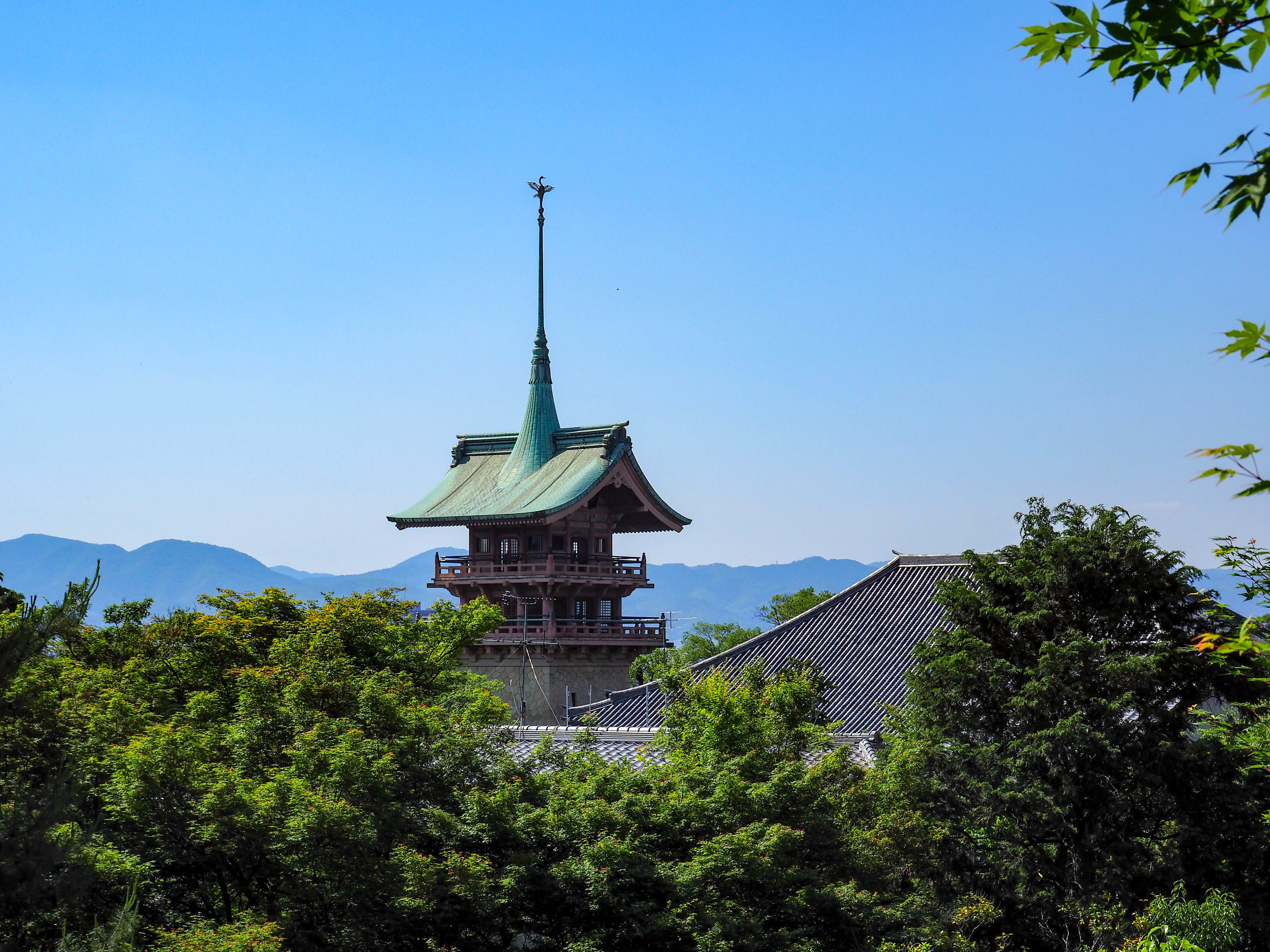 从圣胡安·海纳塔的墓园