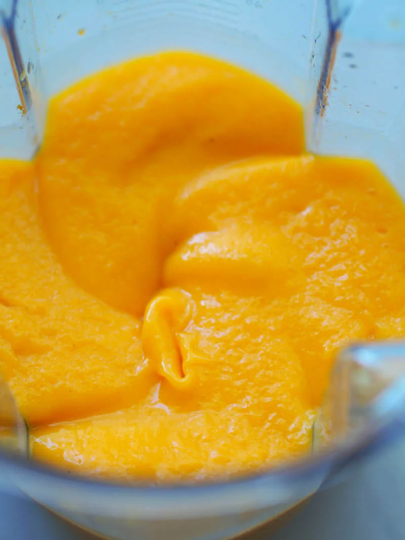 Easy Turmeric Mango Smoothie