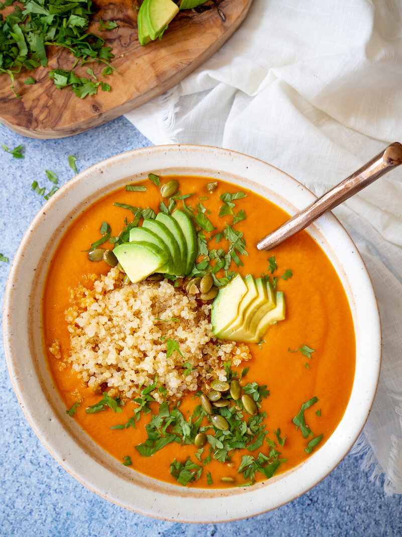 Healthy Creamy Tomato Carrot Soup with Red Curry