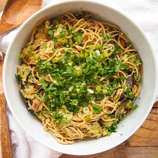 Spicy Roasted Eggplant Hummus Pasta 