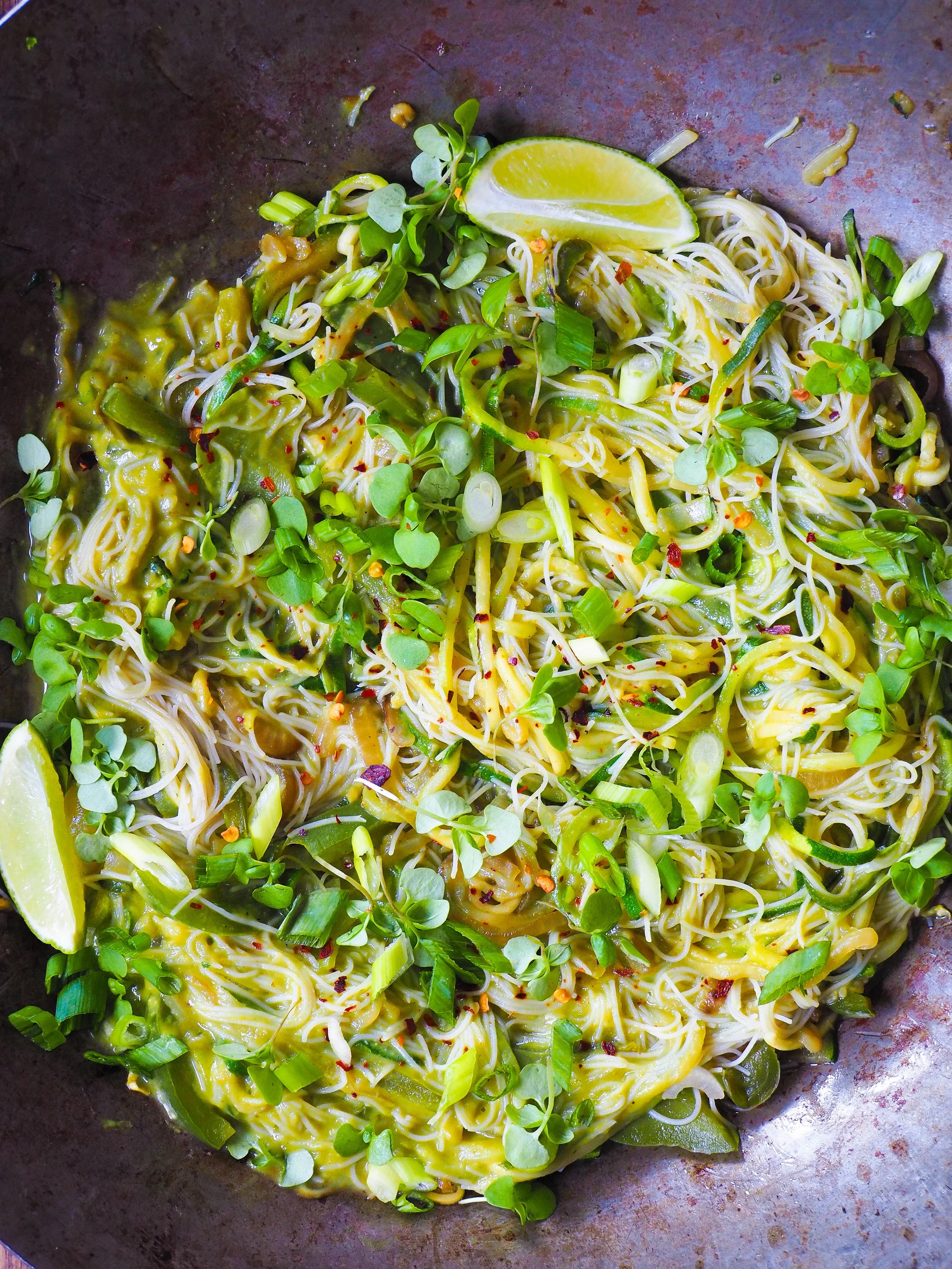 Green Curry Avocado Noodles 