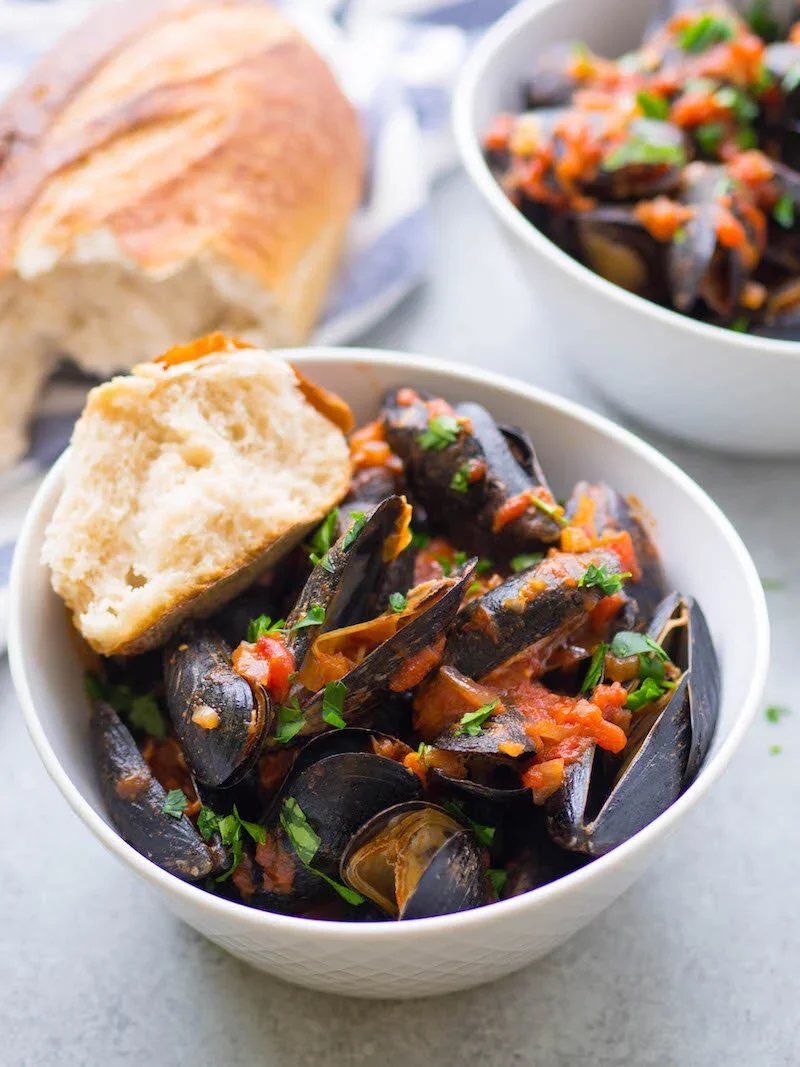 Mussels in Spicy Tomato Broth