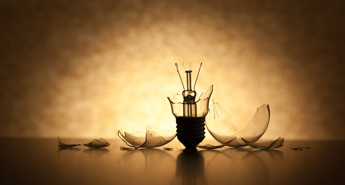 broken light bulb.png