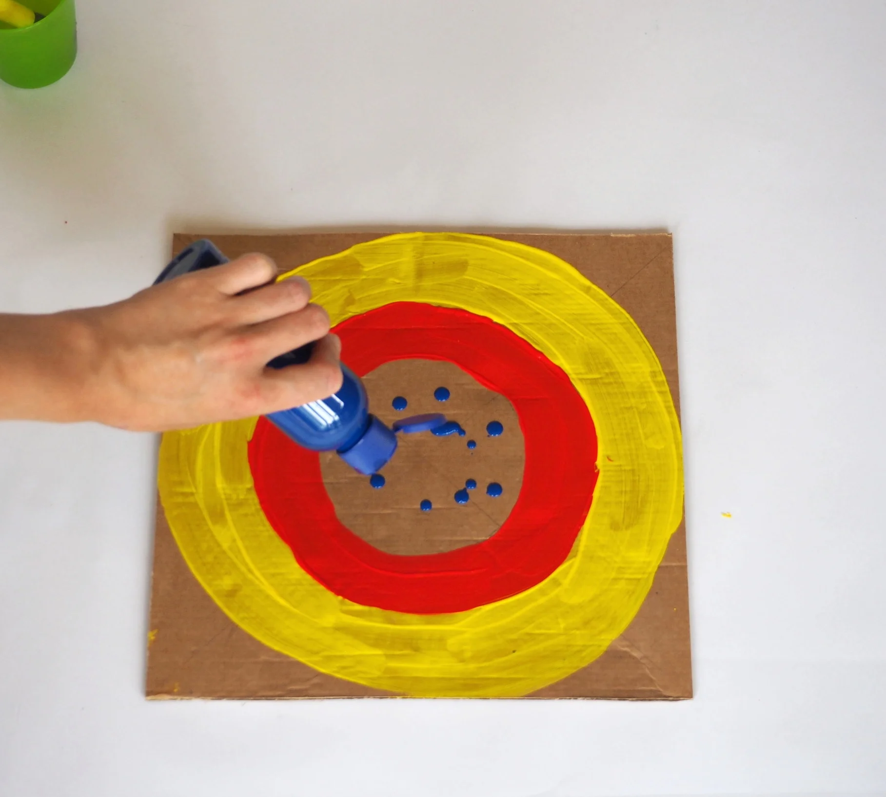  Repeat this with the other two remaining paint colours.  