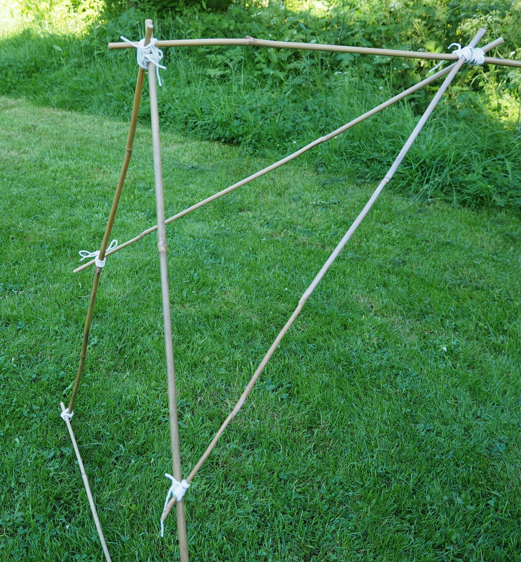  This image shows what each end of your structure should look like.  