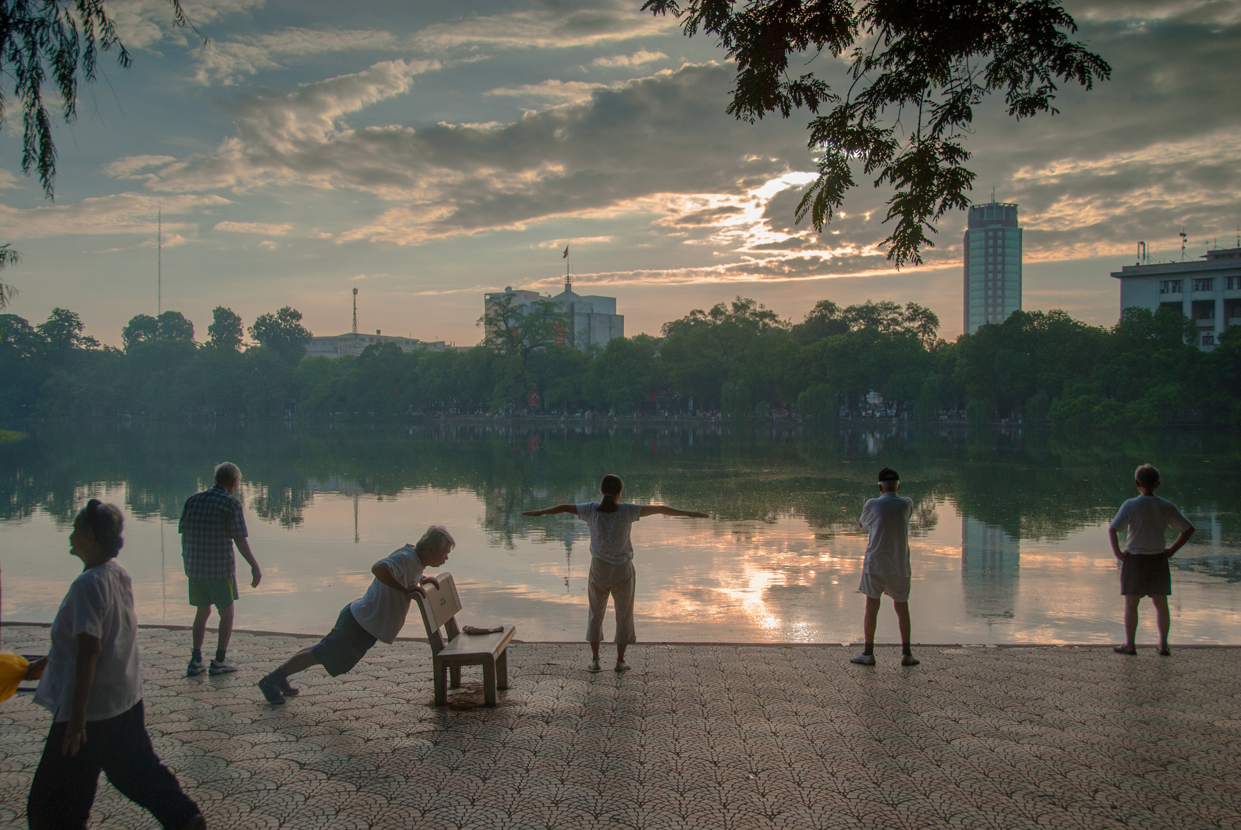 exercise lake hanoi.jpg