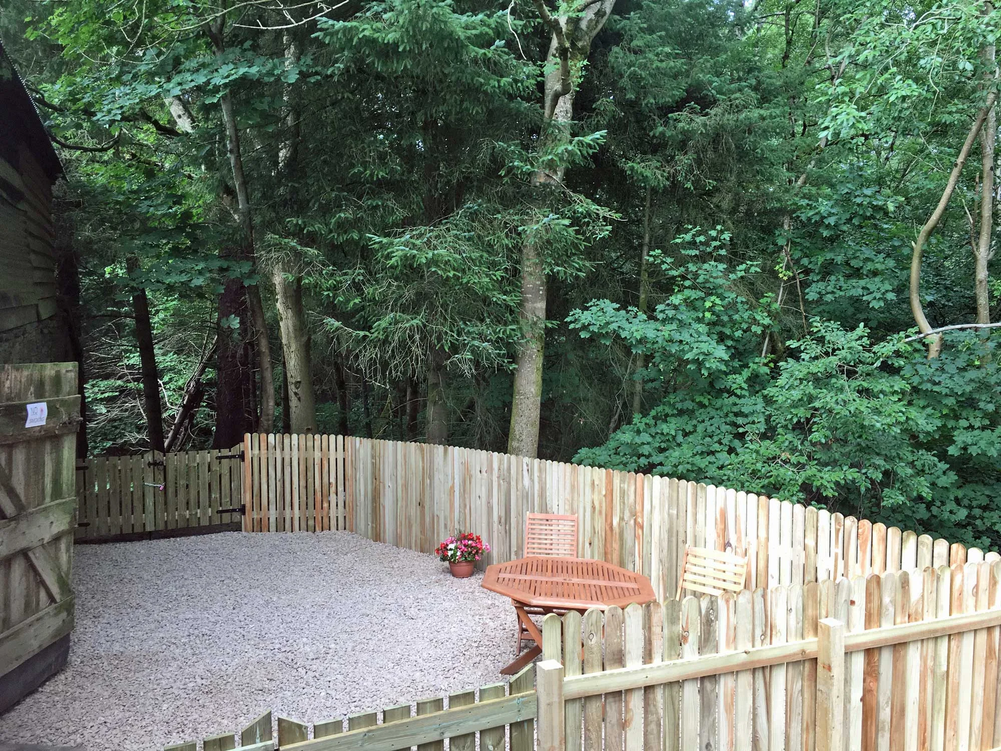 Drovers woodland seating area