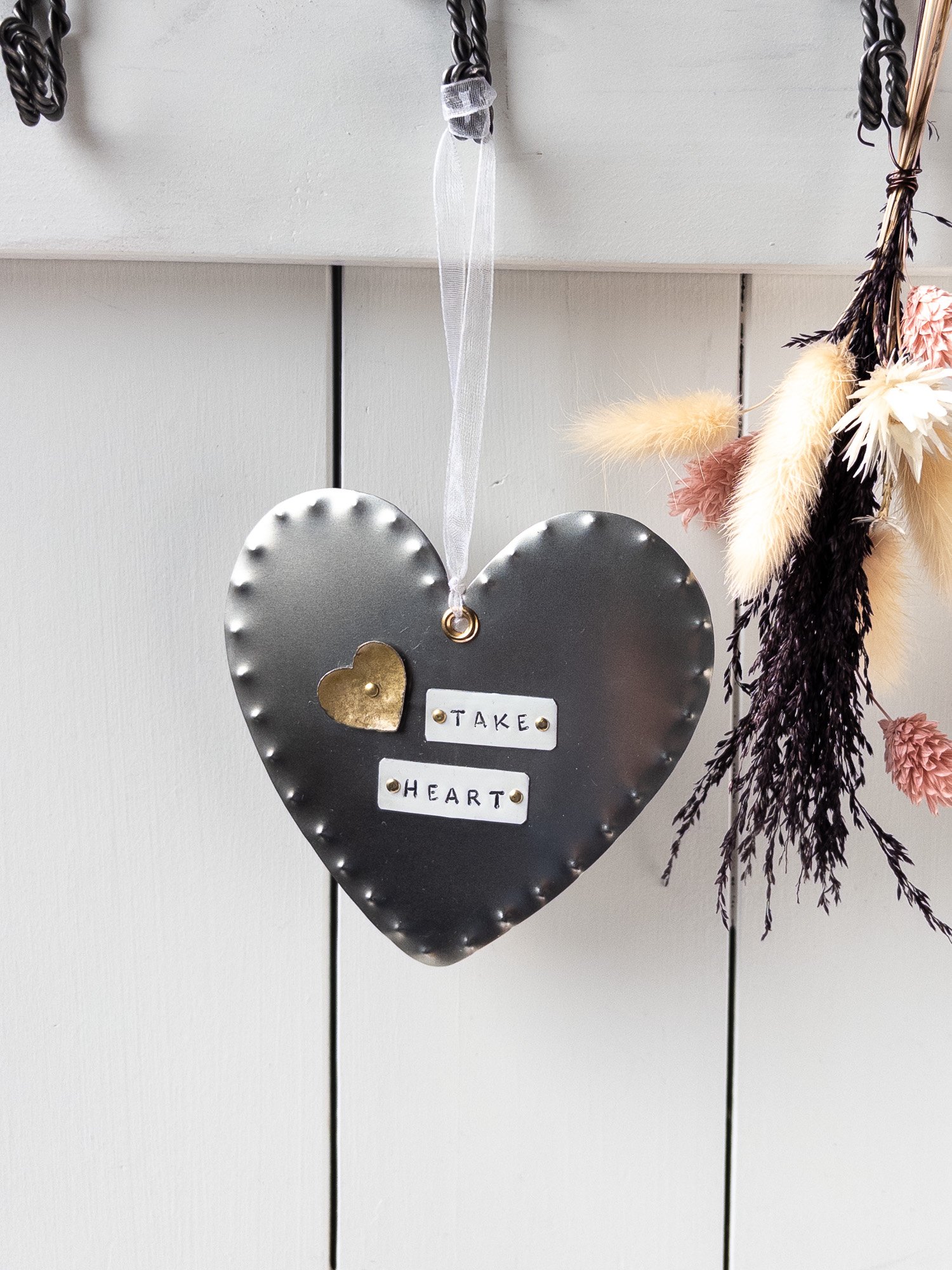 take_heart_hooks_tin001-15.jpg