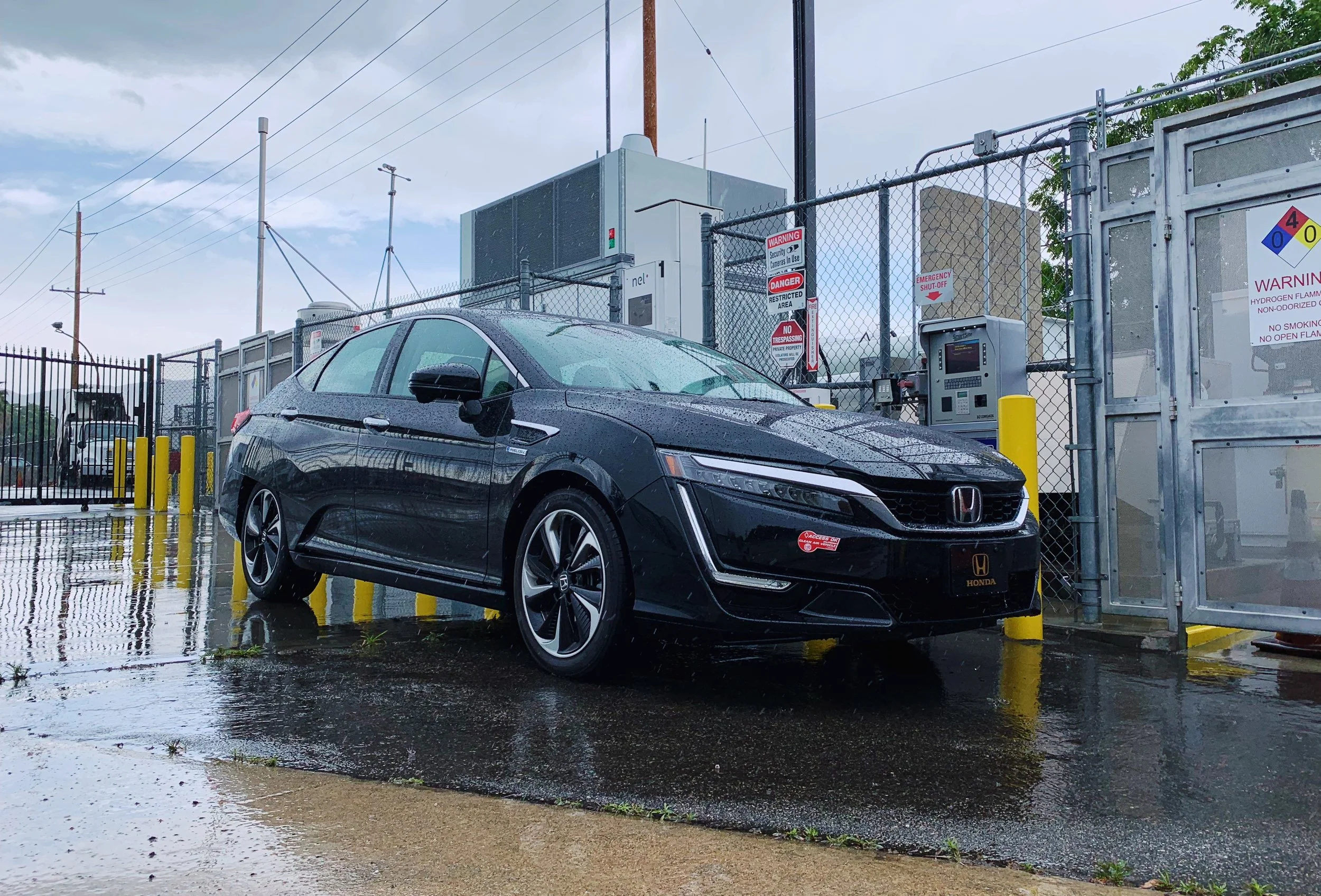 Review: The Hydrogen-powered Honda Clarity FCV