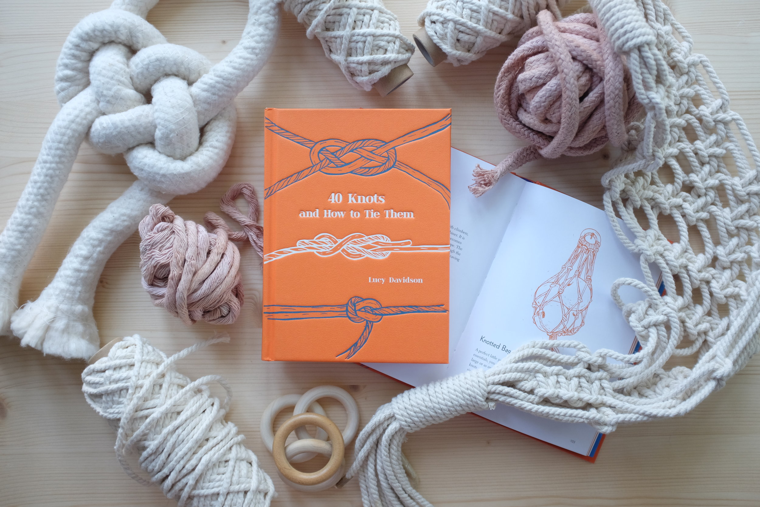 40 Knots and How to Tie Them