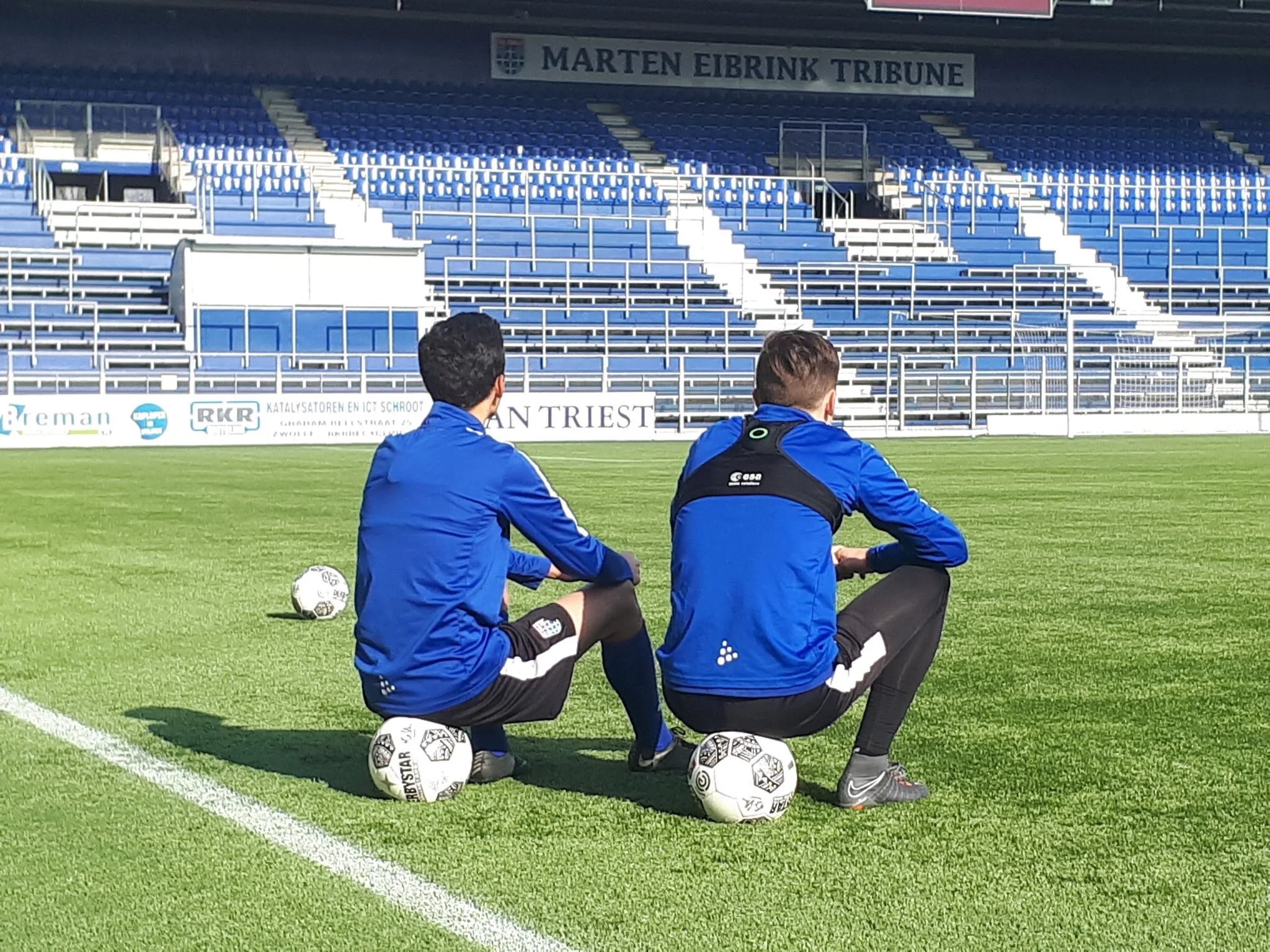 The Olé Way: Total Football Documentary: WolVés